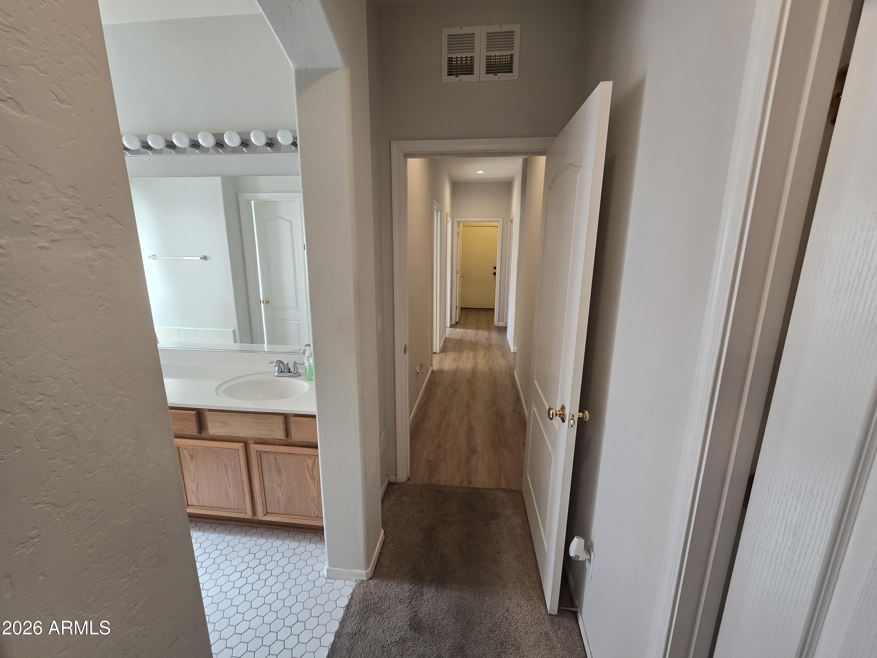 AUGUST SUN COUNTRY ESTATES - Residential