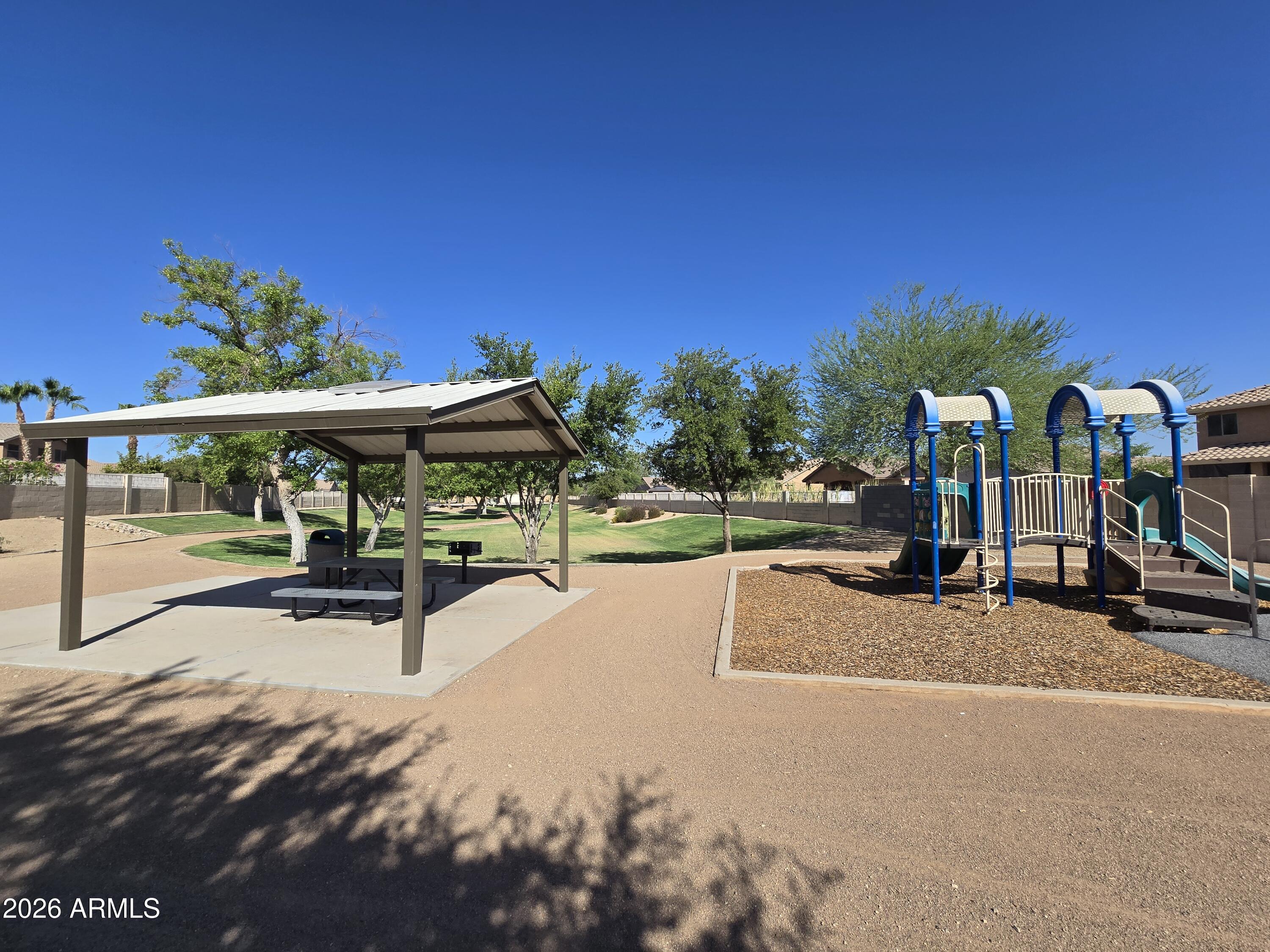 AUGUST SUN COUNTRY ESTATES - Residential
