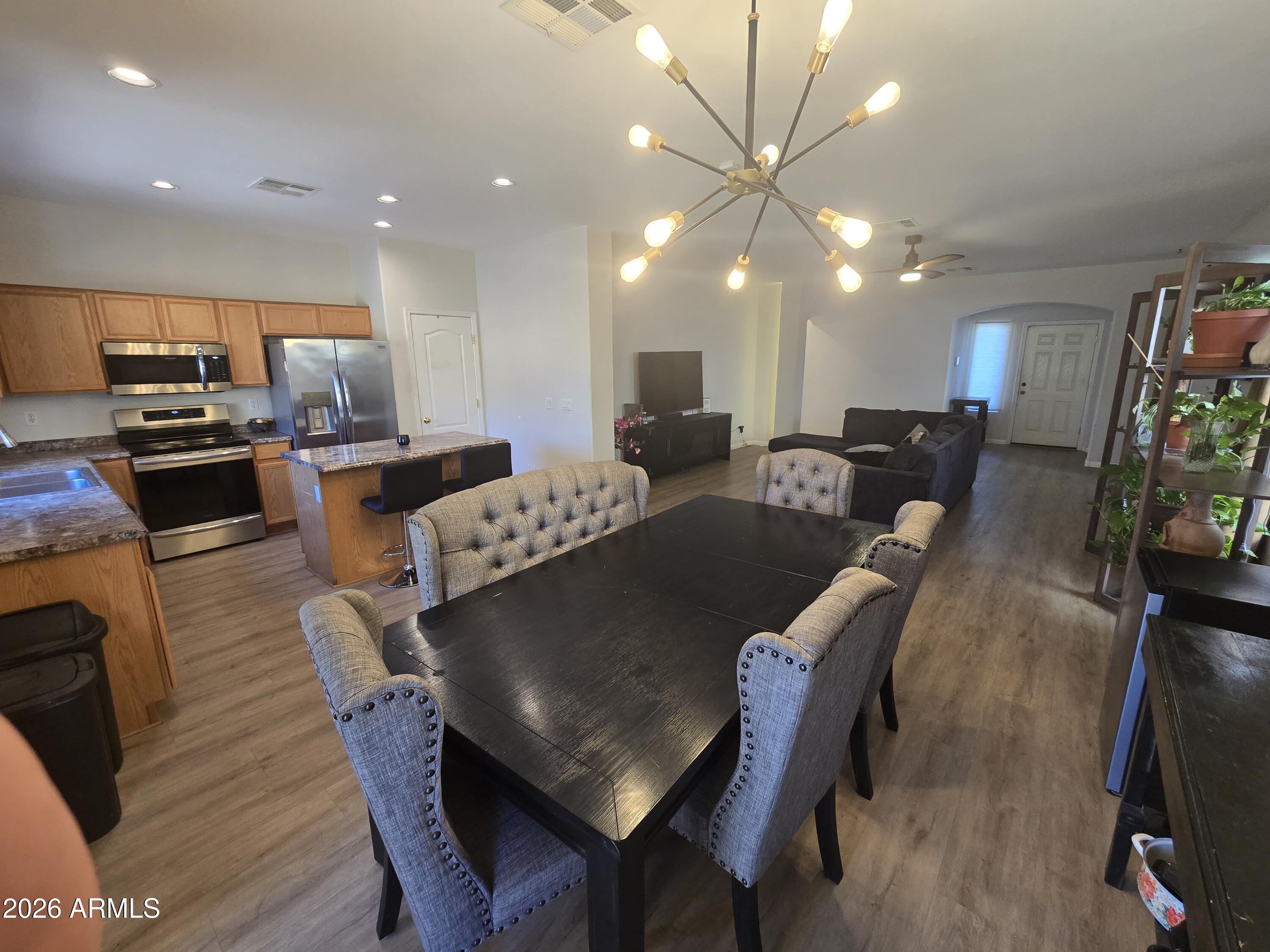 AUGUST SUN COUNTRY ESTATES - Residential