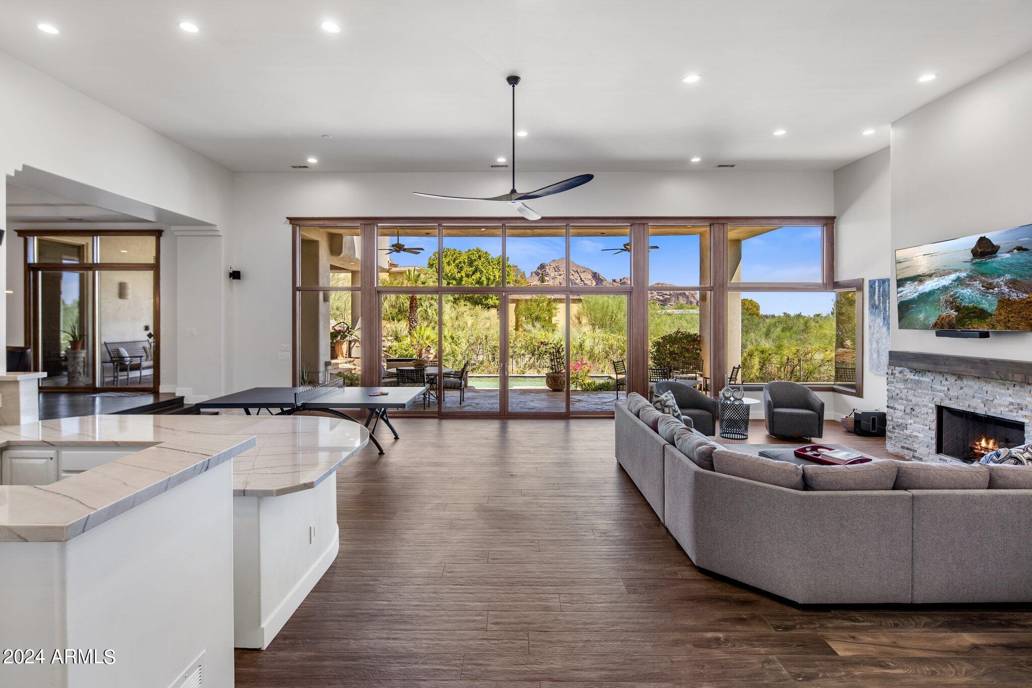 PARADISE MANSION ESTATES - Residential
