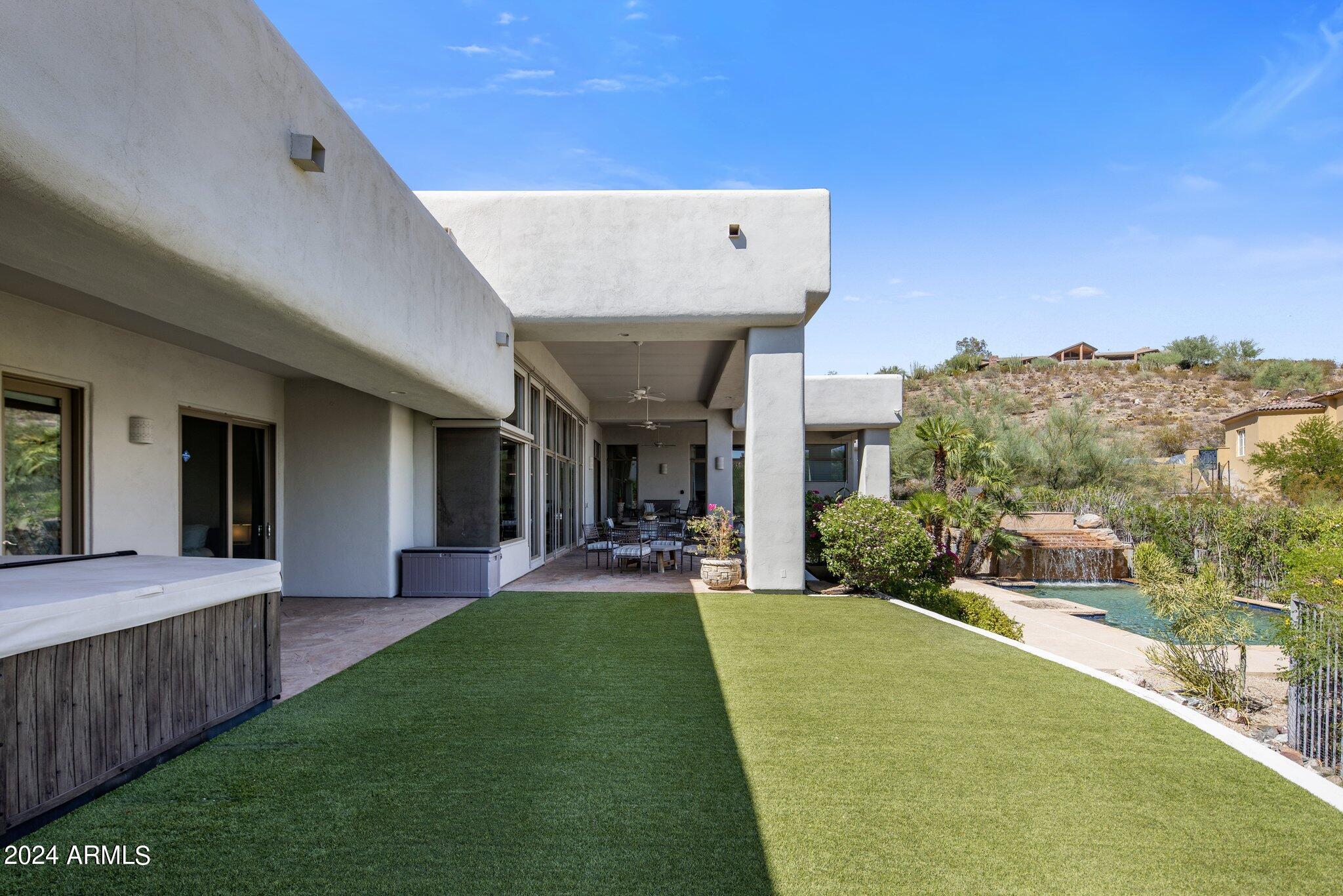 PARADISE MANSION ESTATES - Residential