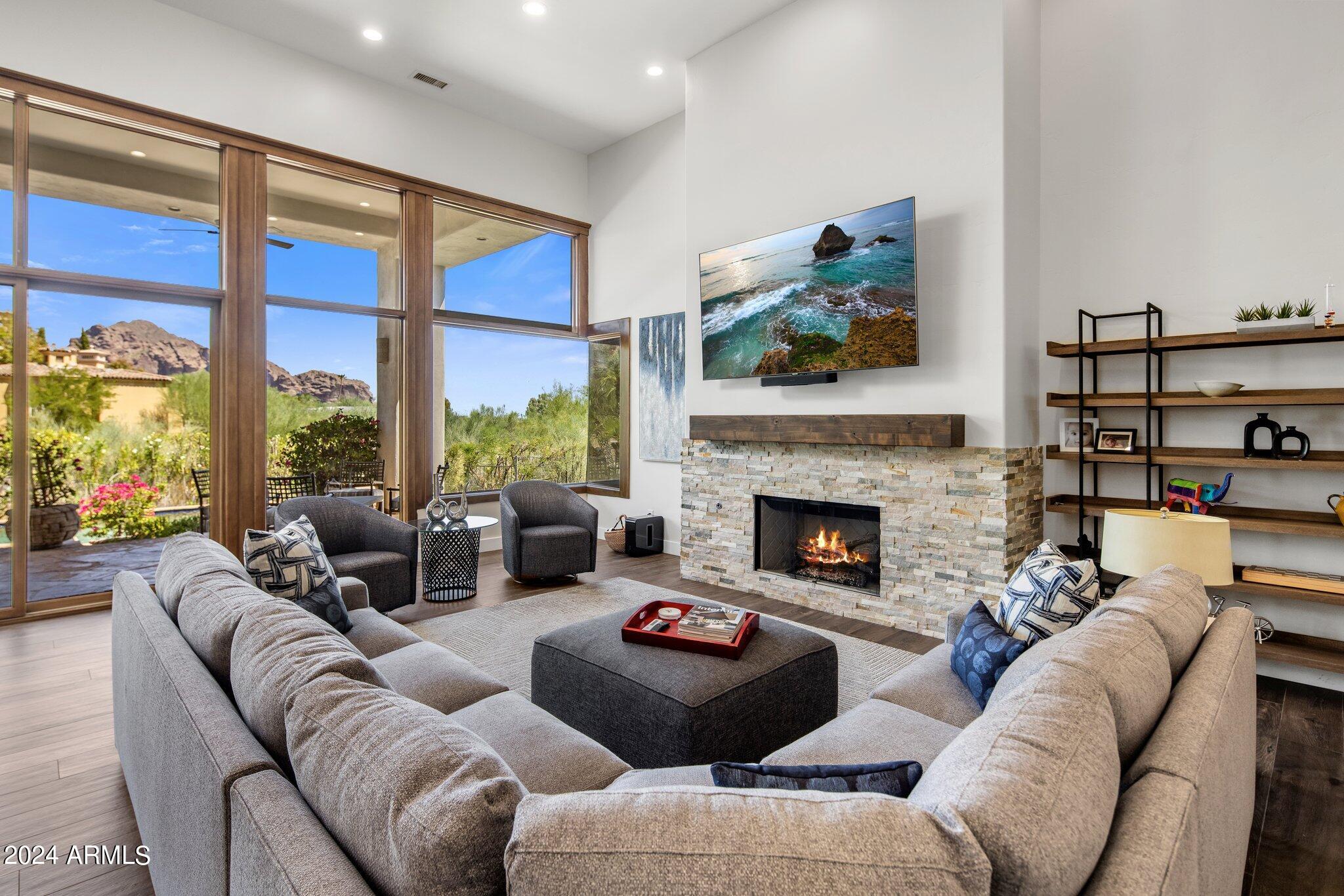 PARADISE MANSION ESTATES - Residential