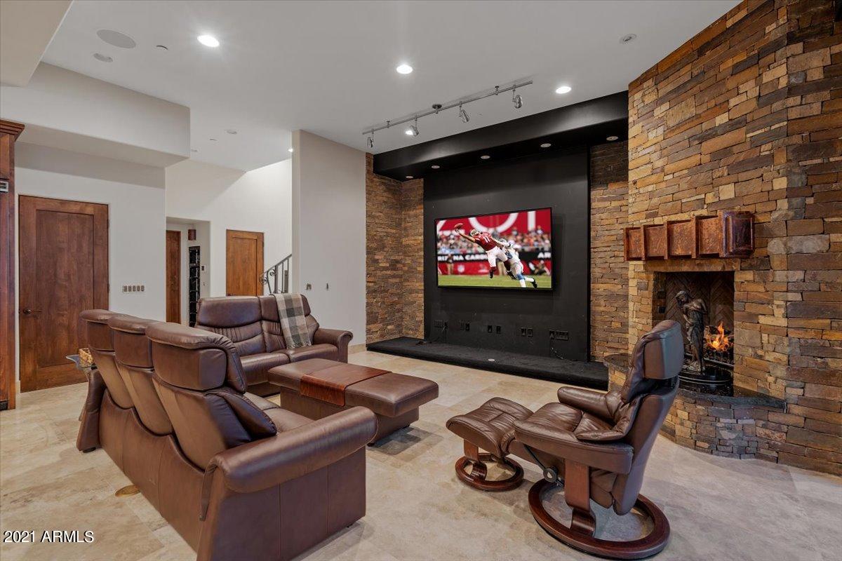 DESERT MOUNTAIN - Residential