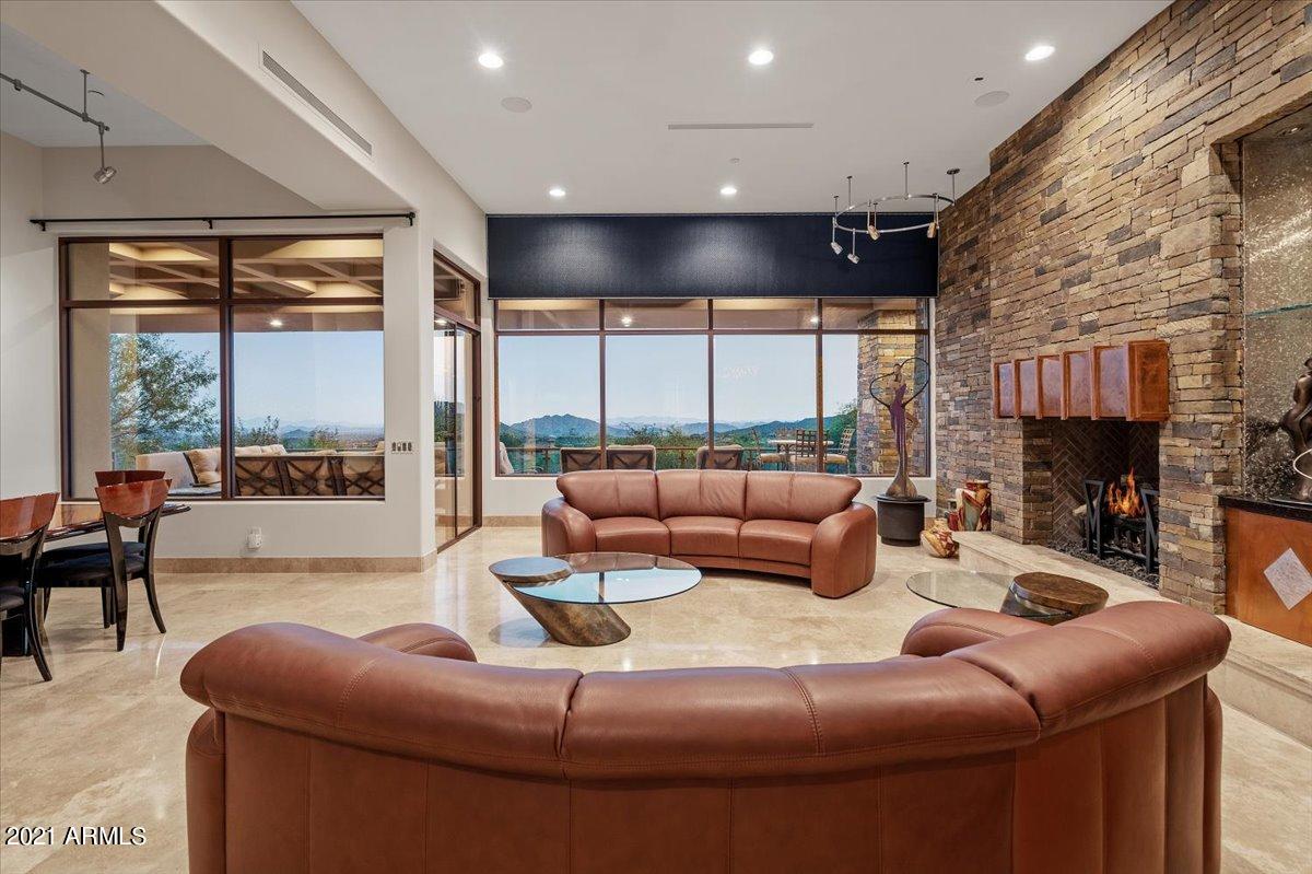 DESERT MOUNTAIN - Residential