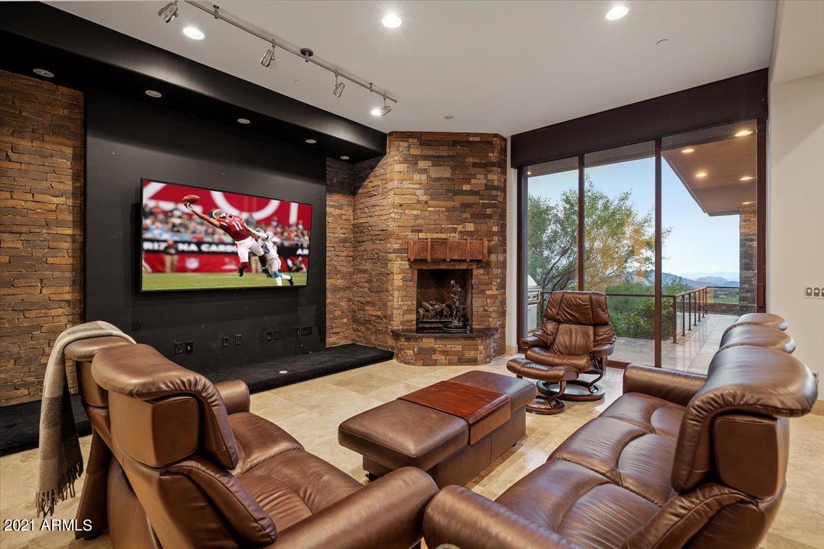 DESERT MOUNTAIN - Residential