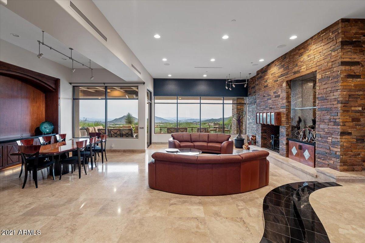 DESERT MOUNTAIN - Residential