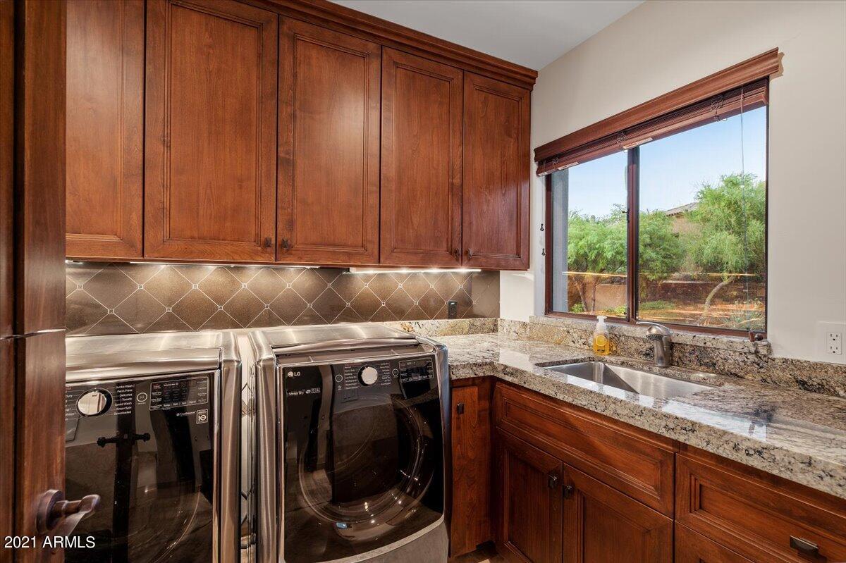 DESERT MOUNTAIN - Residential