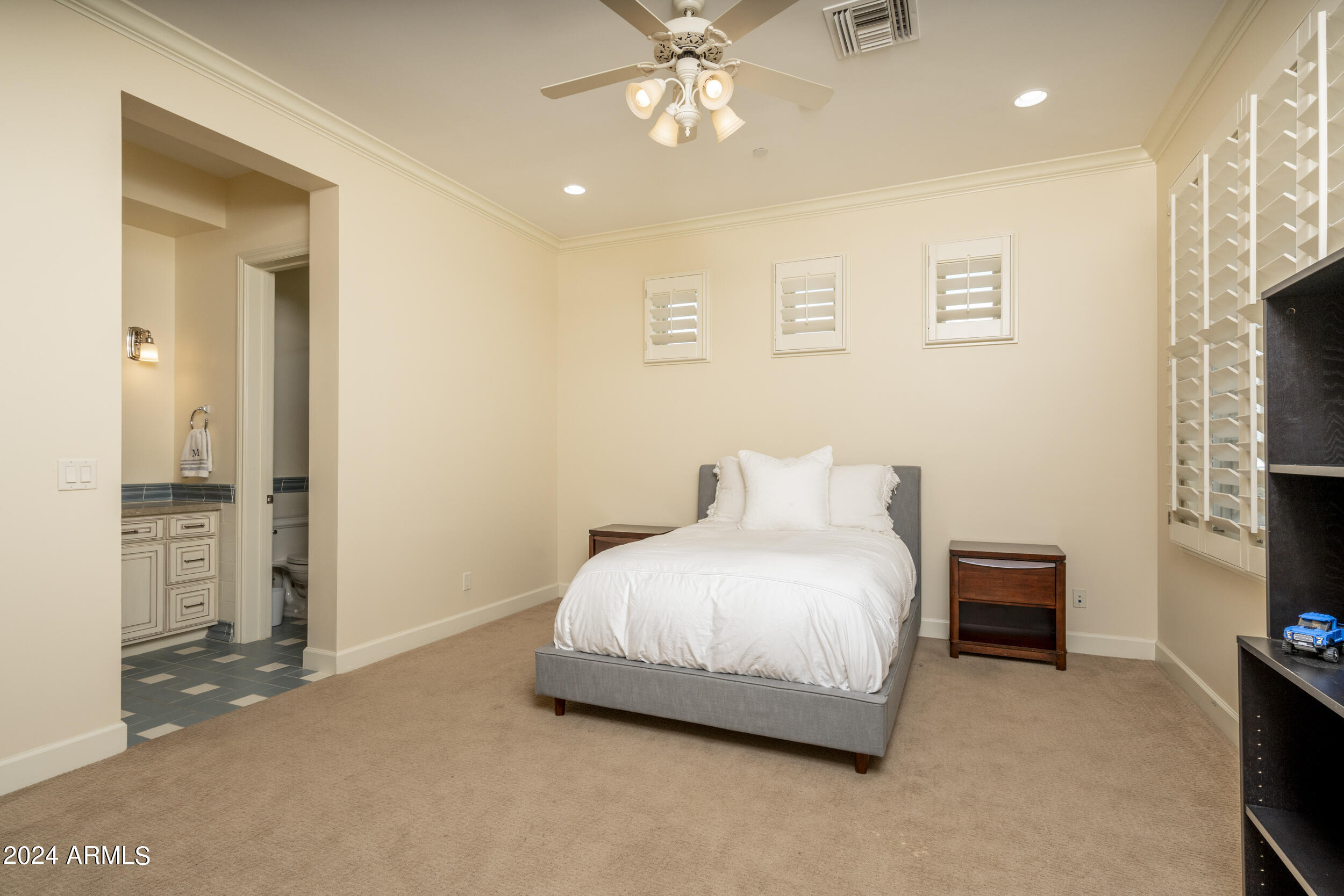 Hummingbird Place - Residential