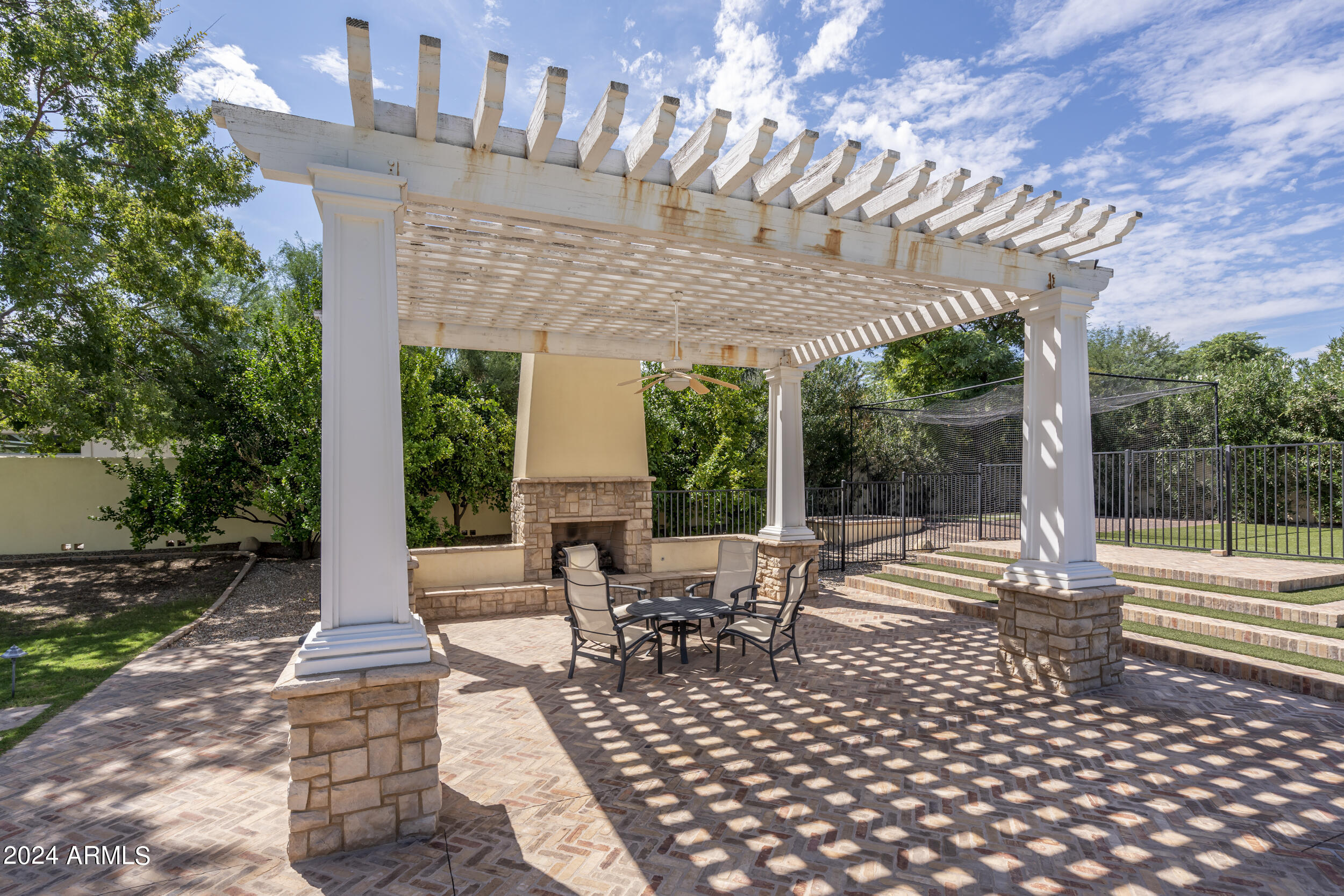 Hummingbird Place - Residential