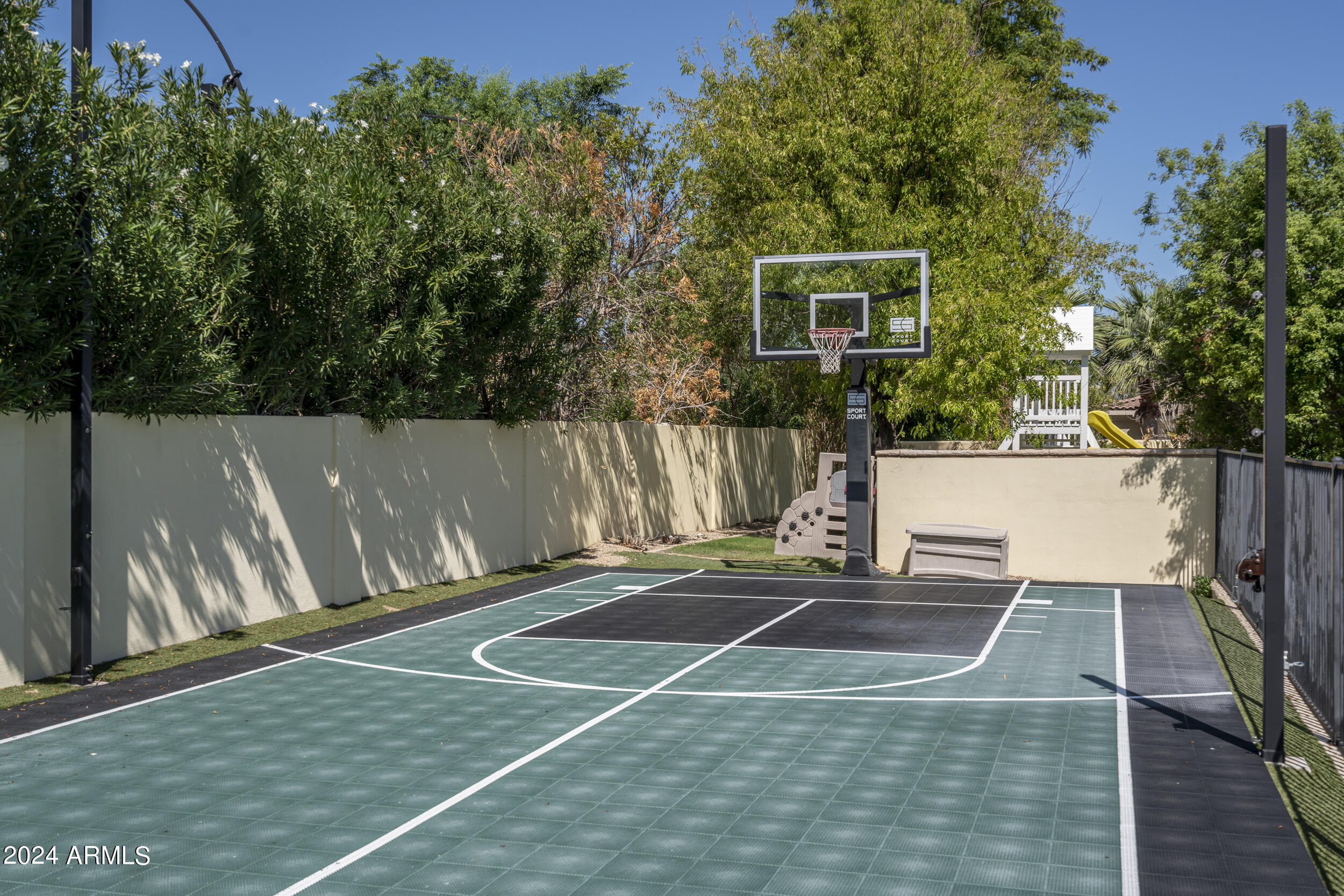 Hummingbird Place - Residential