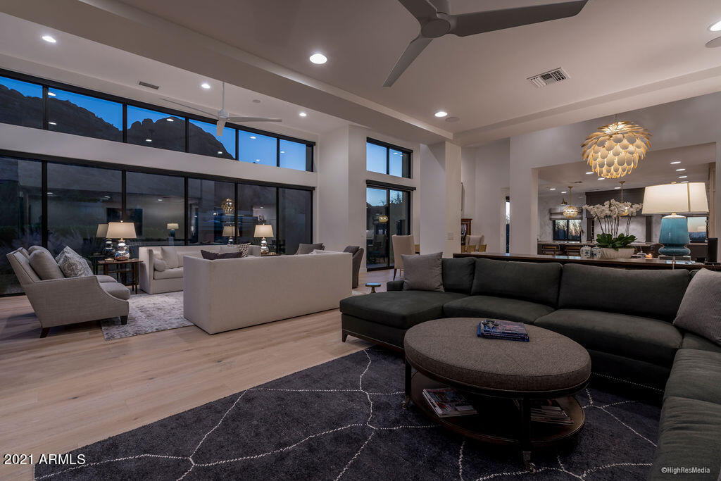 ECHO CANYON - Residential