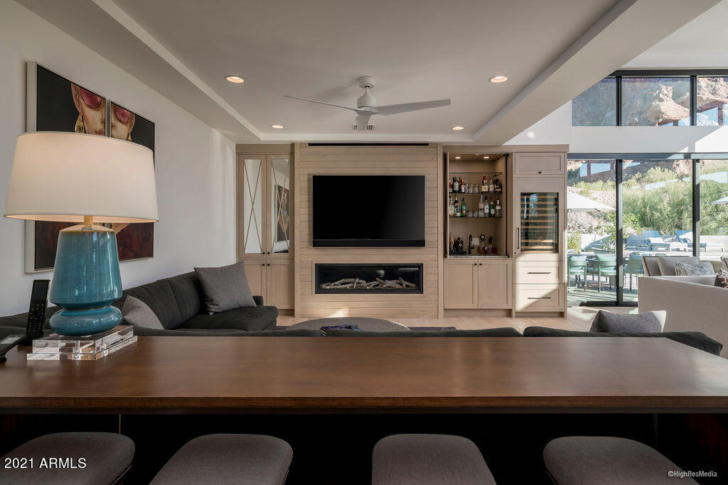 ECHO CANYON - Residential