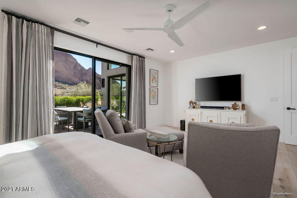 ECHO CANYON - Residential