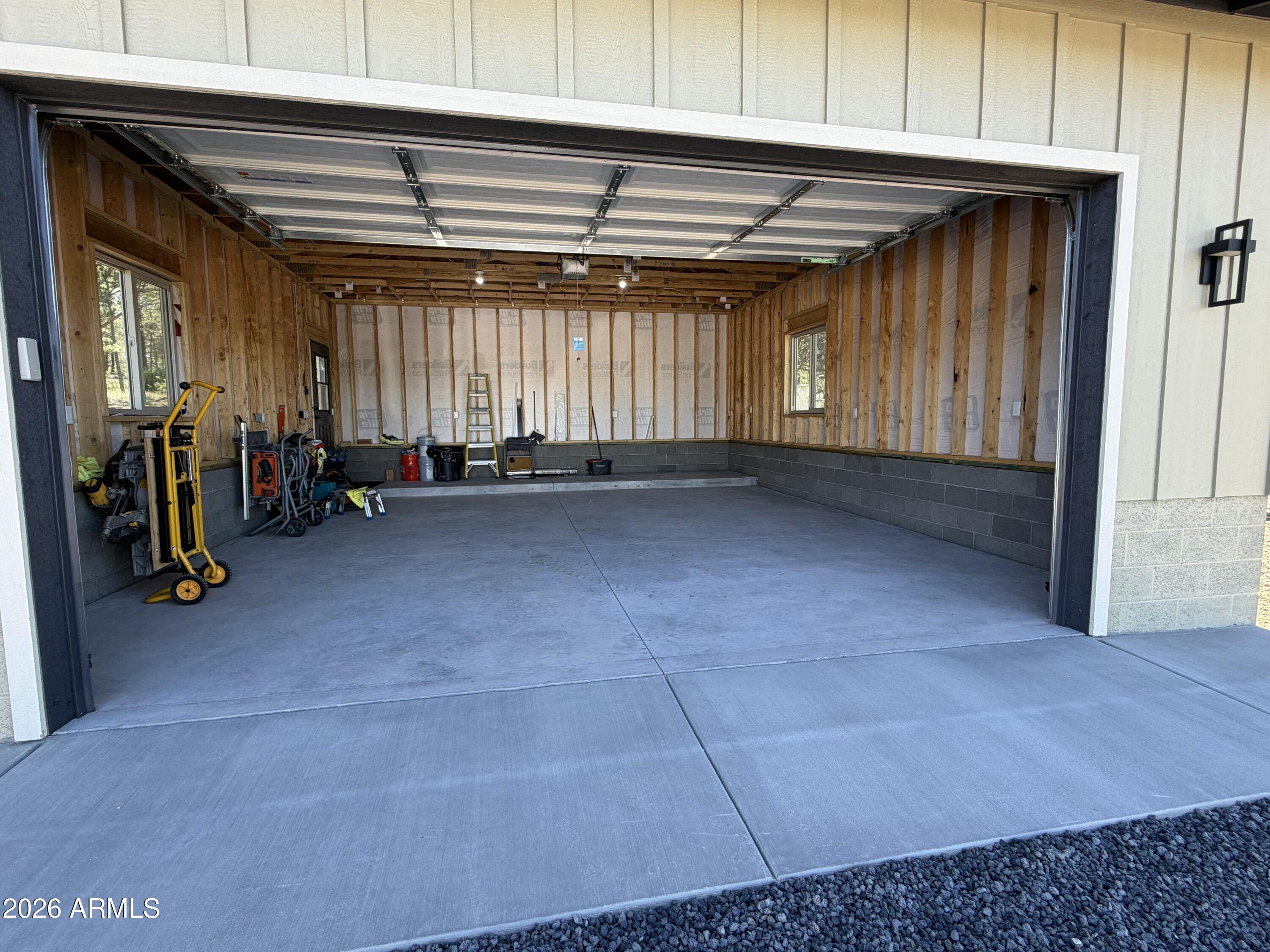 SPORTSMANS RETREAT - Residential