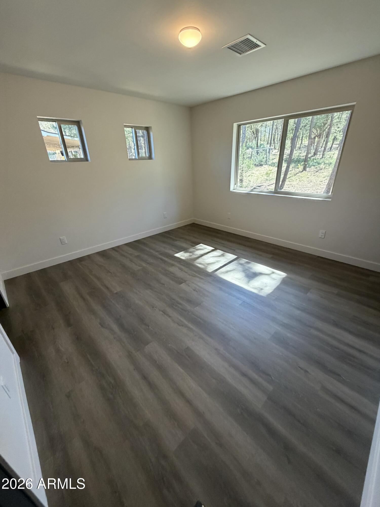 SPORTSMANS RETREAT - Residential