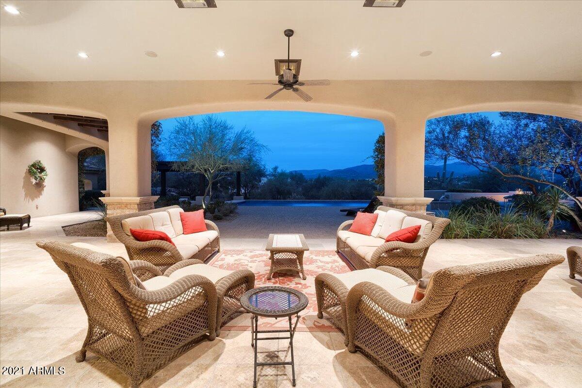 CAREFREE - Residential