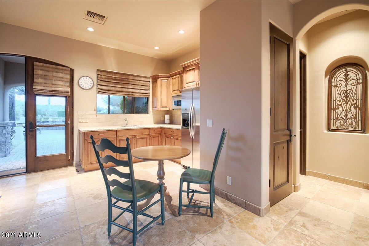 CAREFREE - Residential
