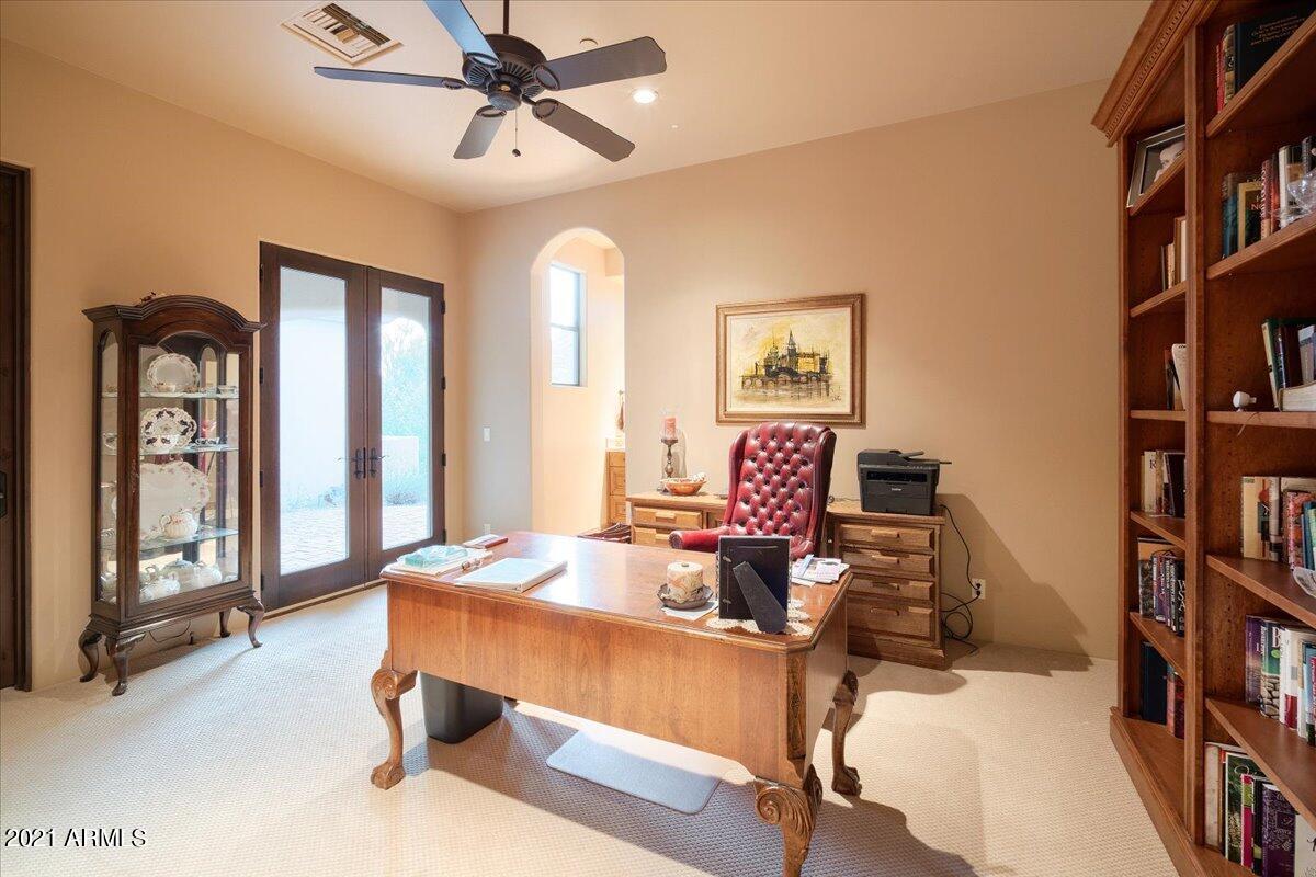 CAREFREE - Residential