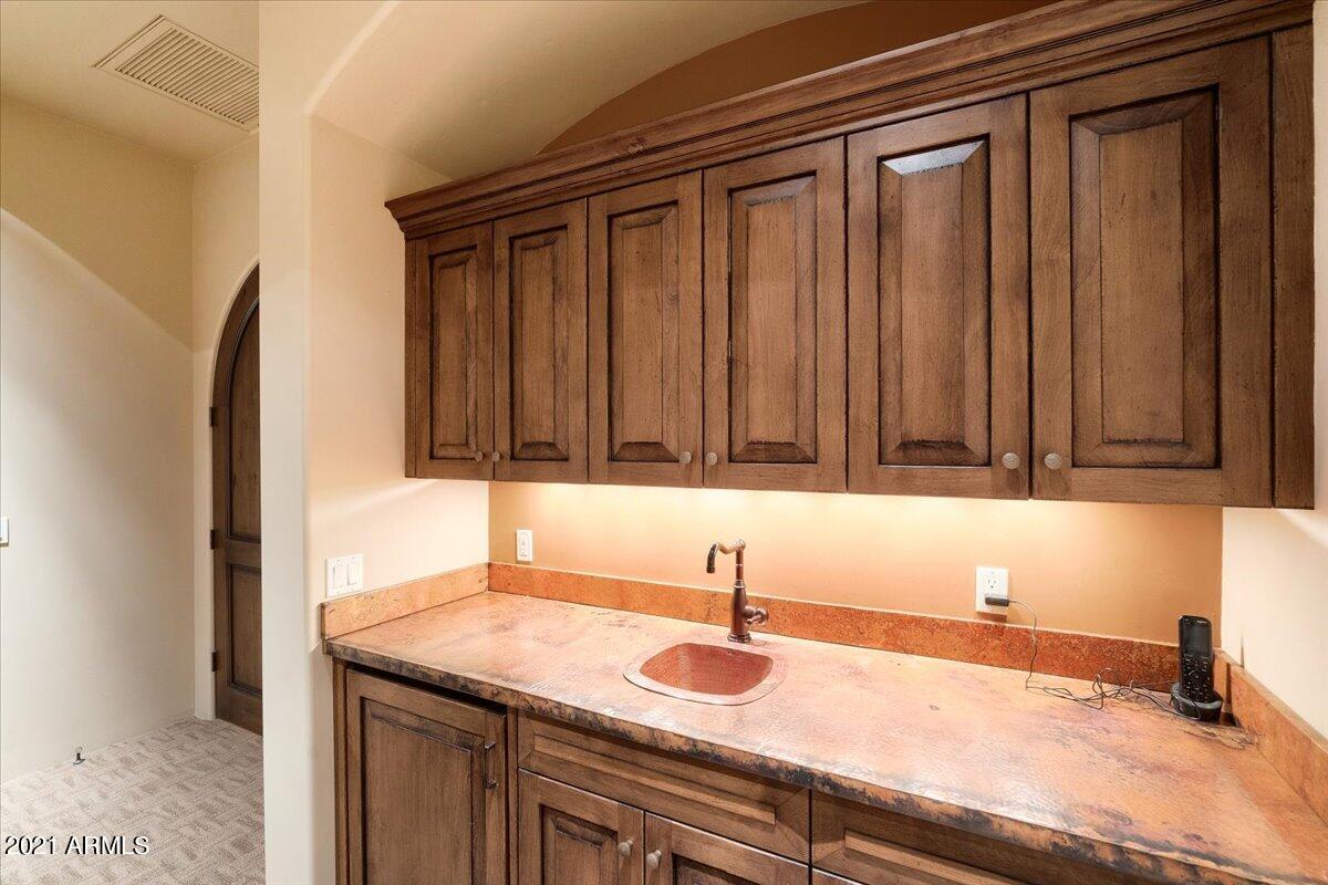 CAREFREE - Residential