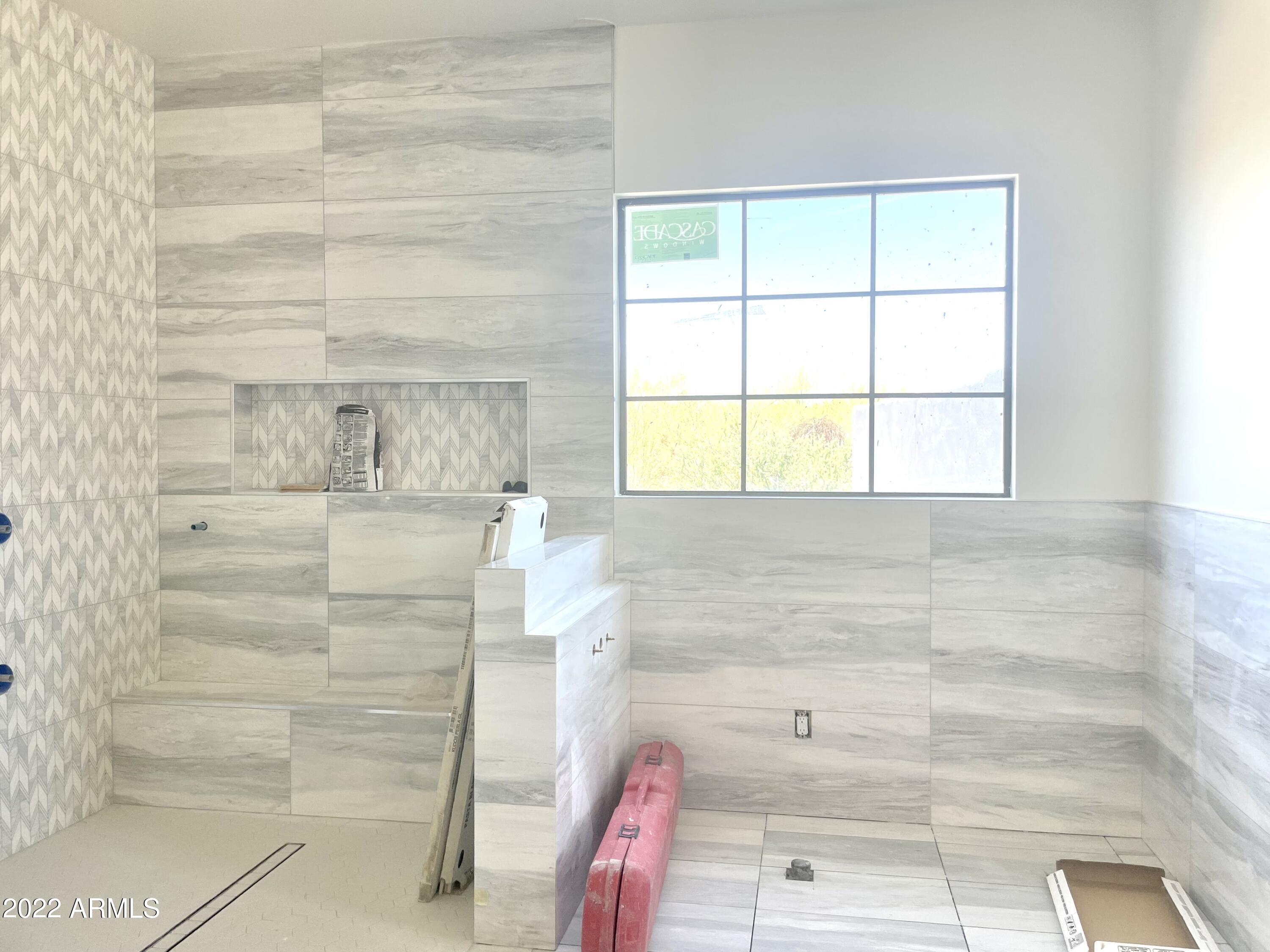 SIERRA BOULDERS - Residential