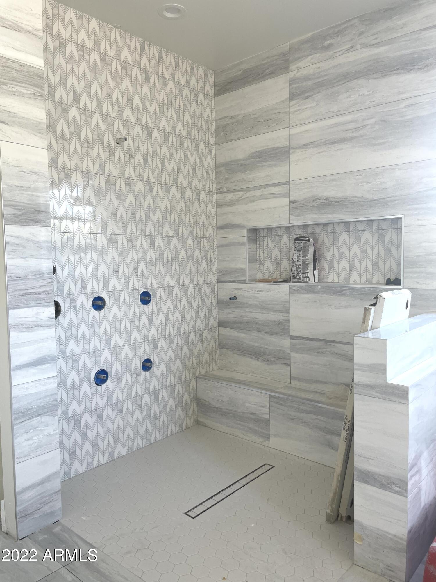 SIERRA BOULDERS - Residential