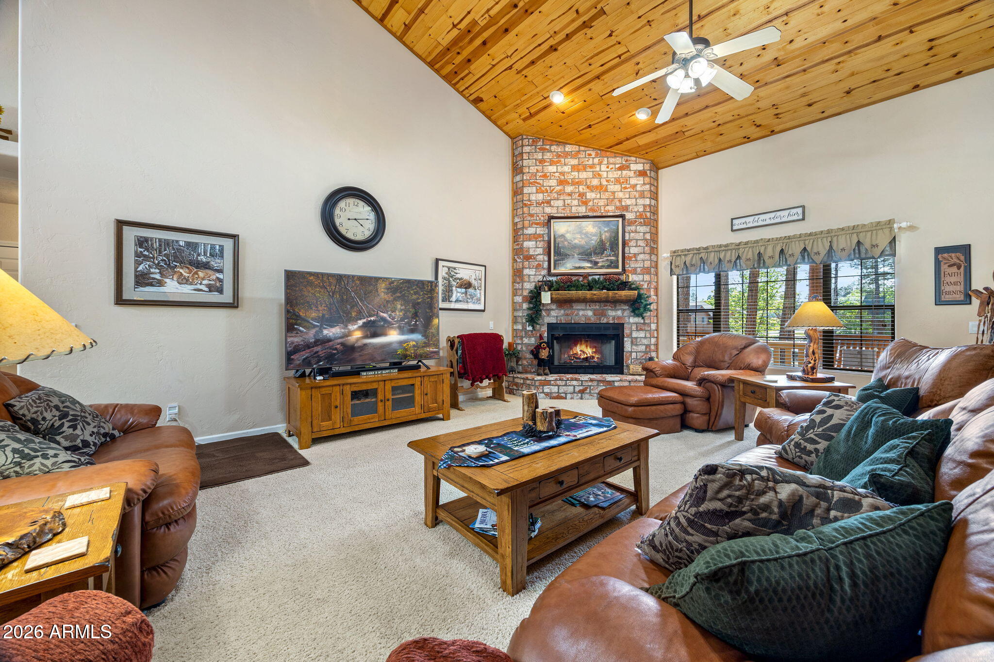 WOODLAND HILLS - Residential