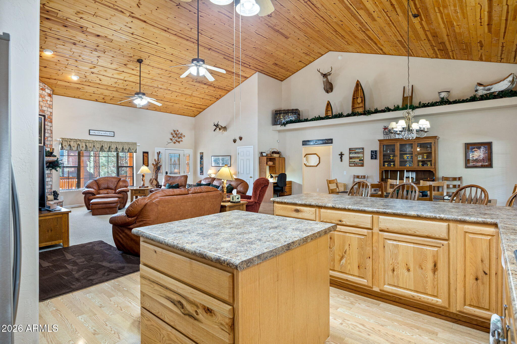 WOODLAND HILLS - Residential