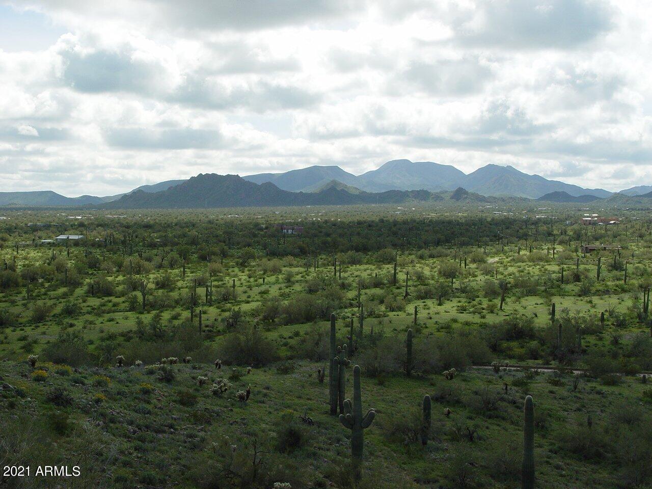 HIDDEN VALLEY HILLS - Land