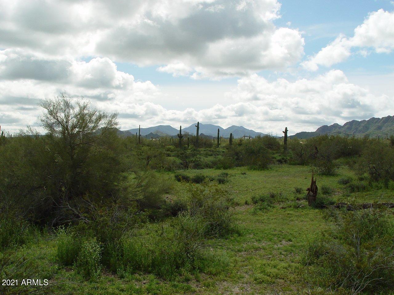 HIDDEN VALLEY HILLS - Land