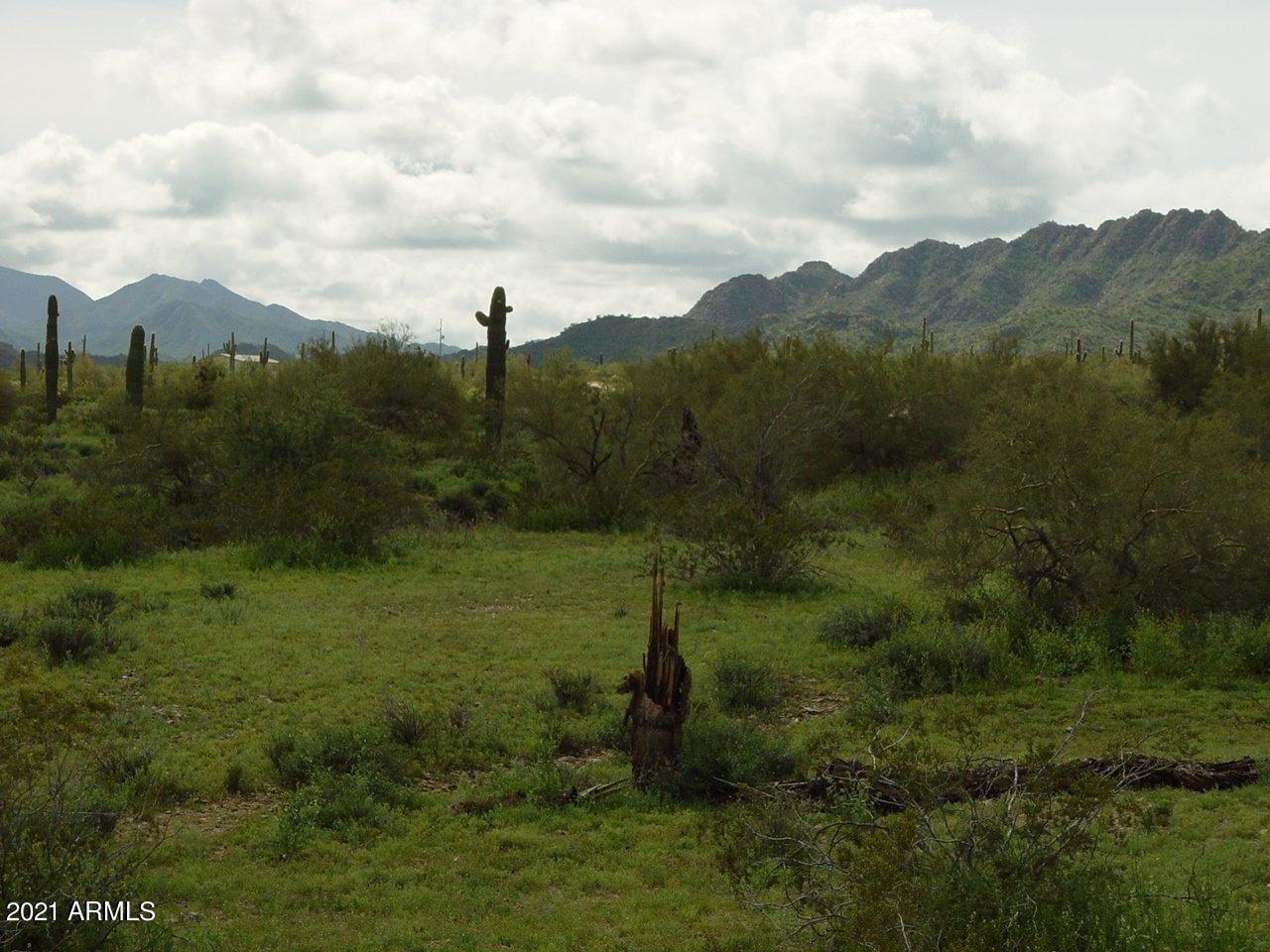 HIDDEN VALLEY HILLS - Land