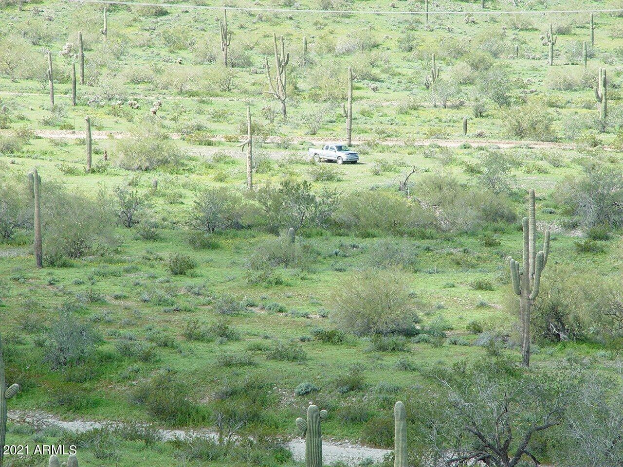 HIDDEN VALLEY HILLS - Land