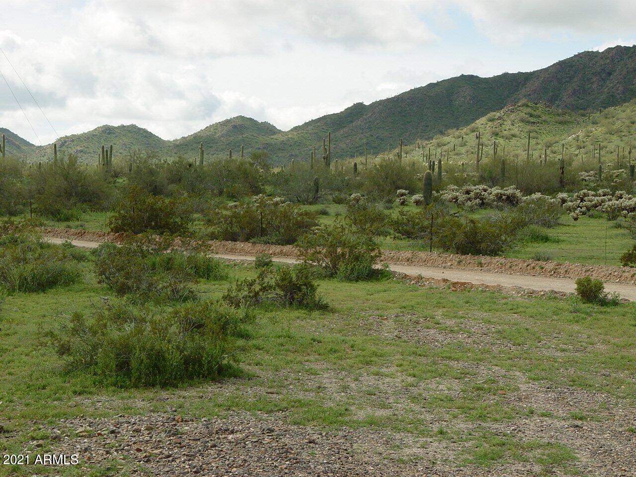 HIDDEN VALLEY HILLS - Land