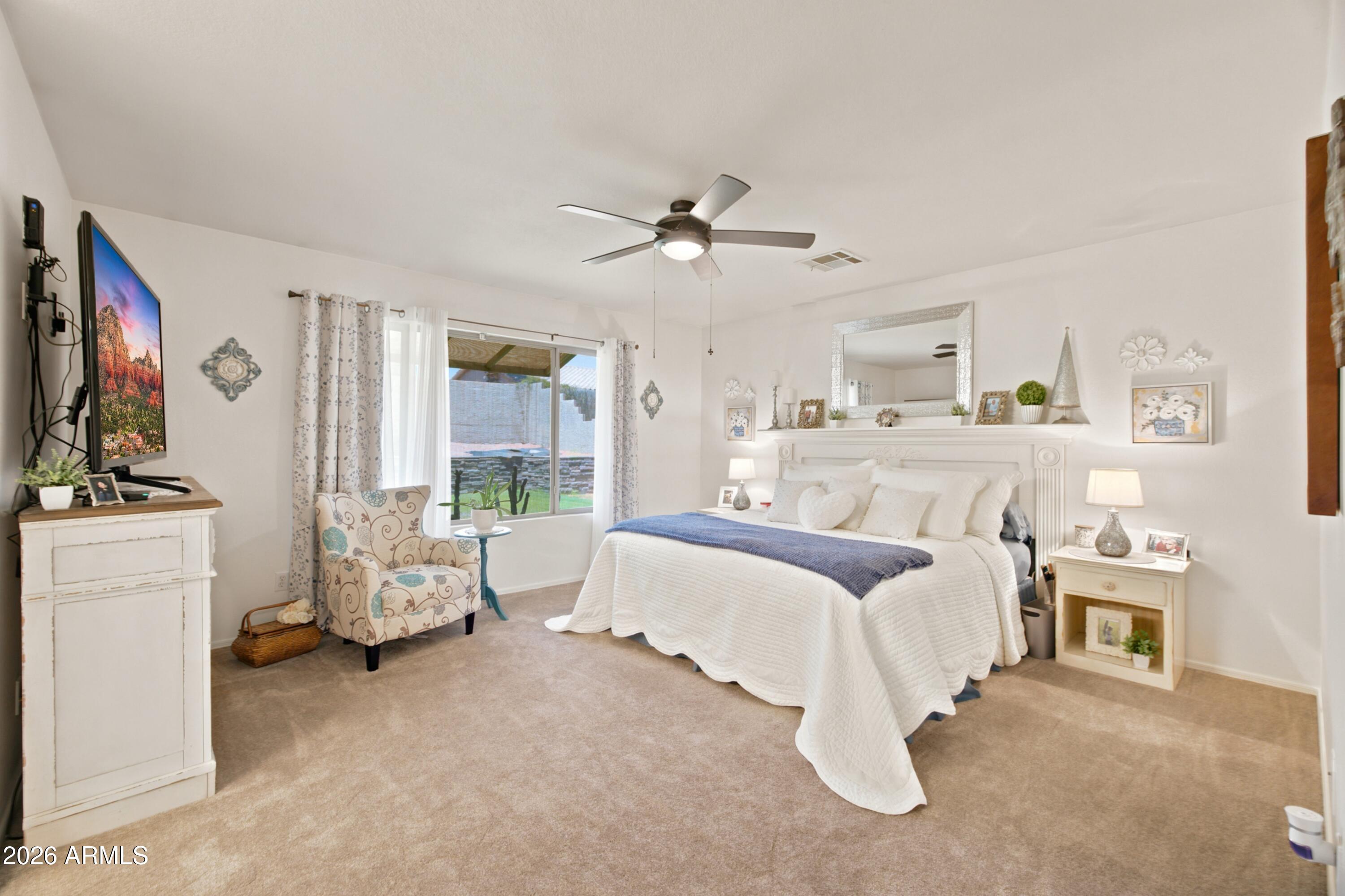 CRYSTAL MANOR - Residential