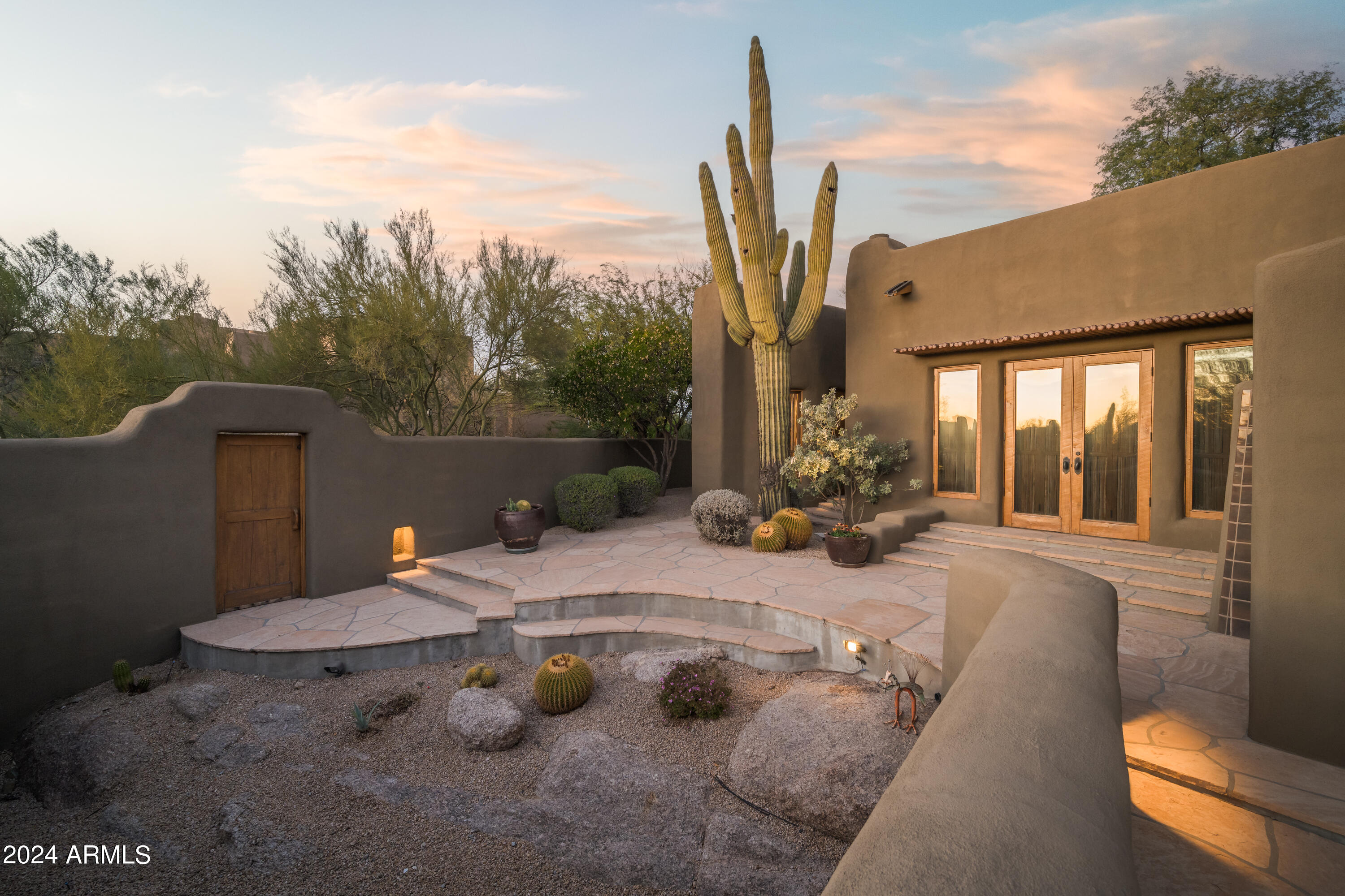 ADOBES DE LA TIERRA REPLAT - Residential