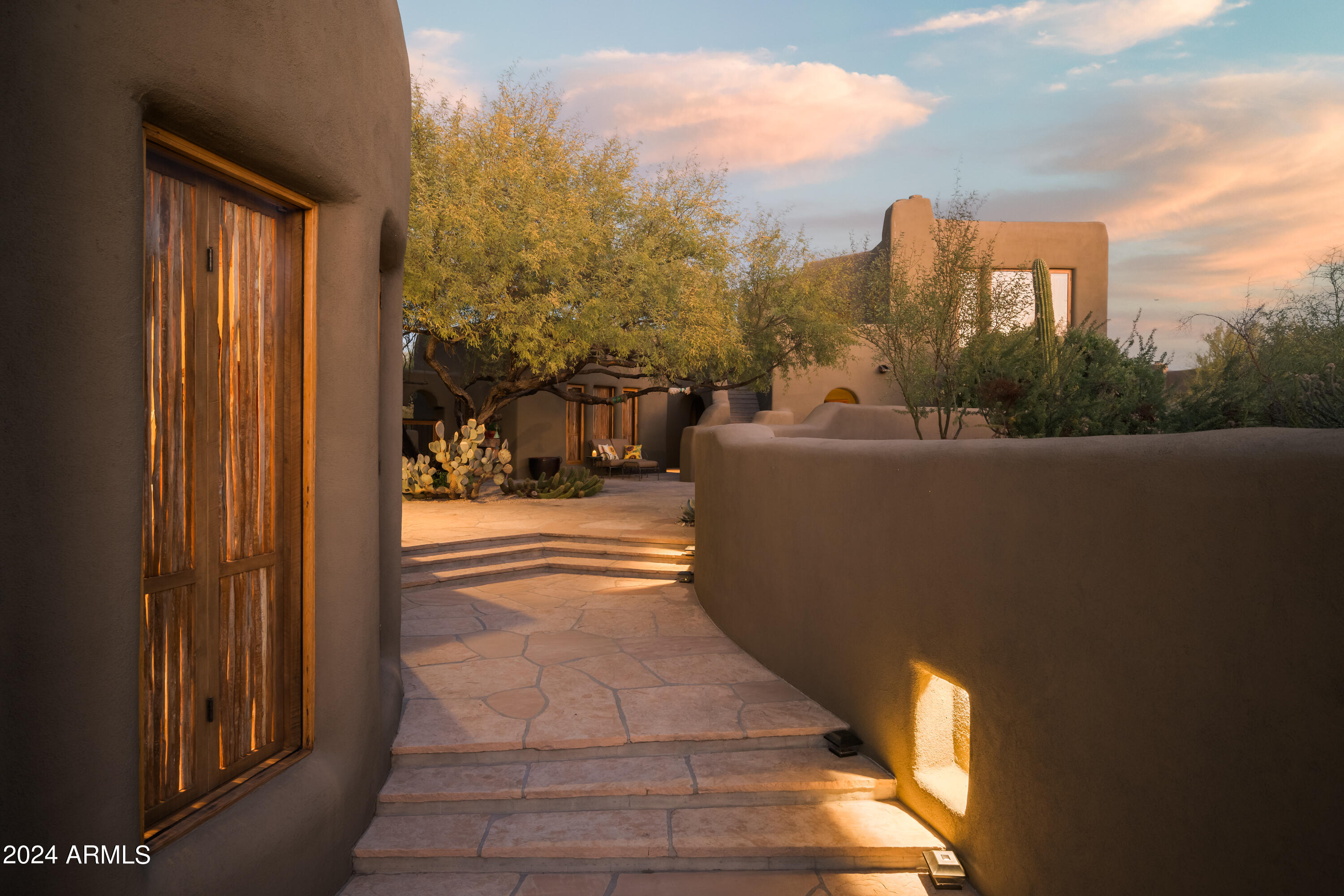 ADOBES DE LA TIERRA REPLAT - Residential