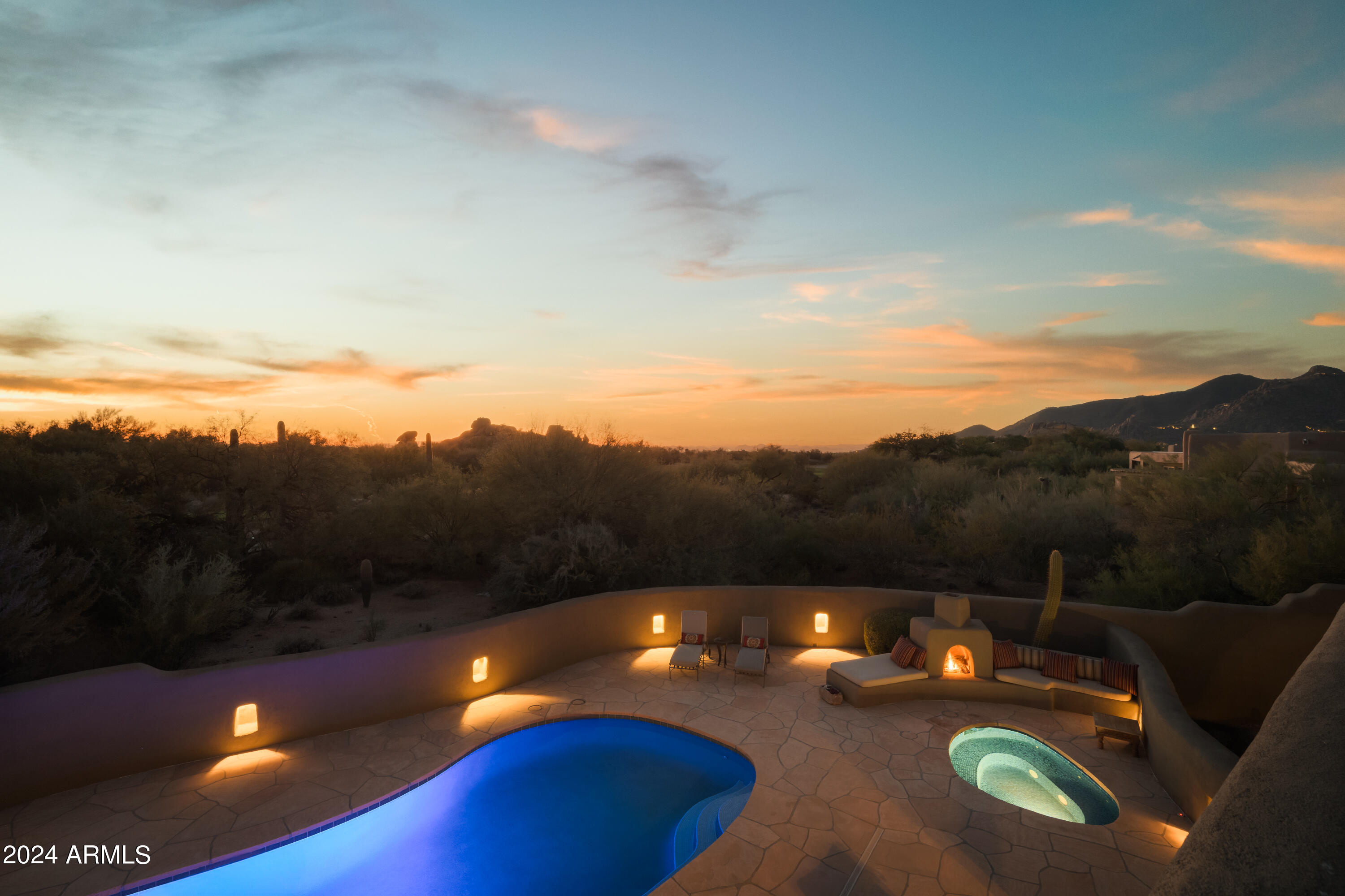 ADOBES DE LA TIERRA REPLAT - Residential