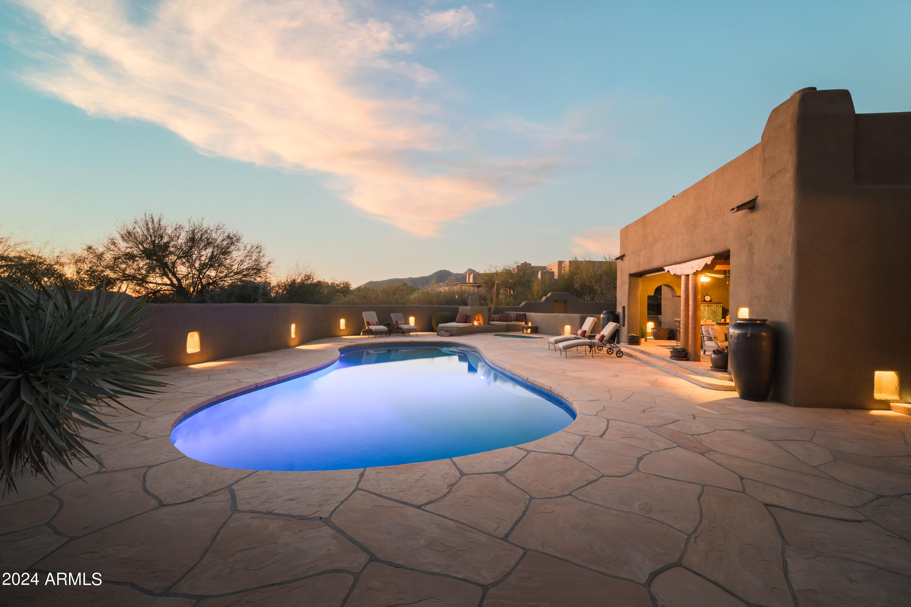 ADOBES DE LA TIERRA REPLAT - Residential