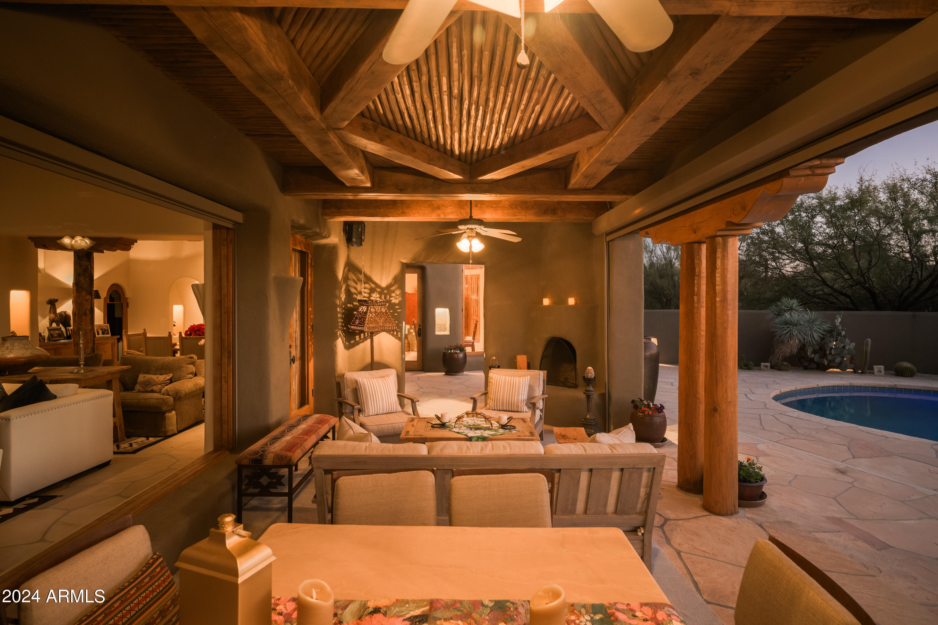 ADOBES DE LA TIERRA REPLAT - Residential