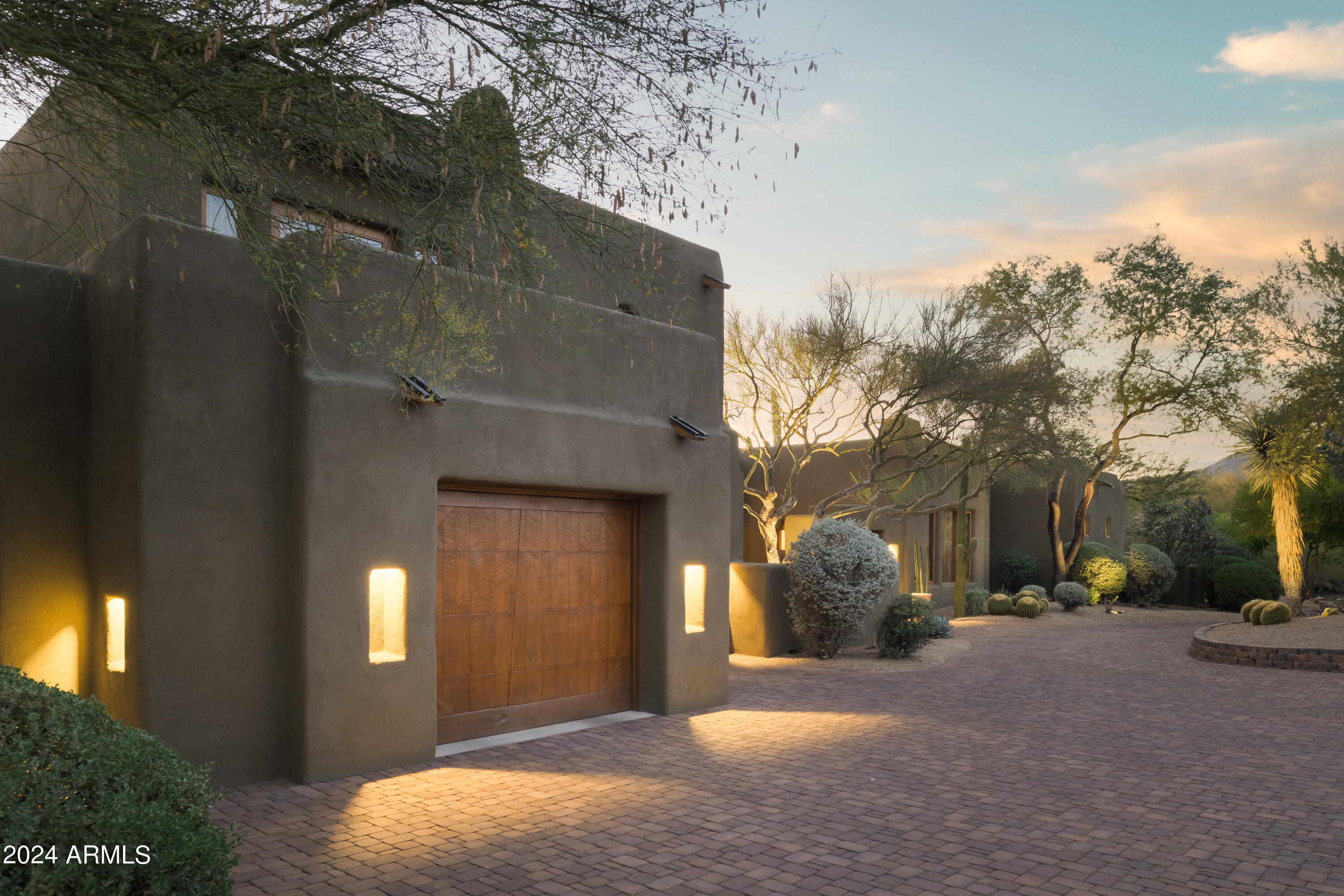 ADOBES DE LA TIERRA REPLAT - Residential