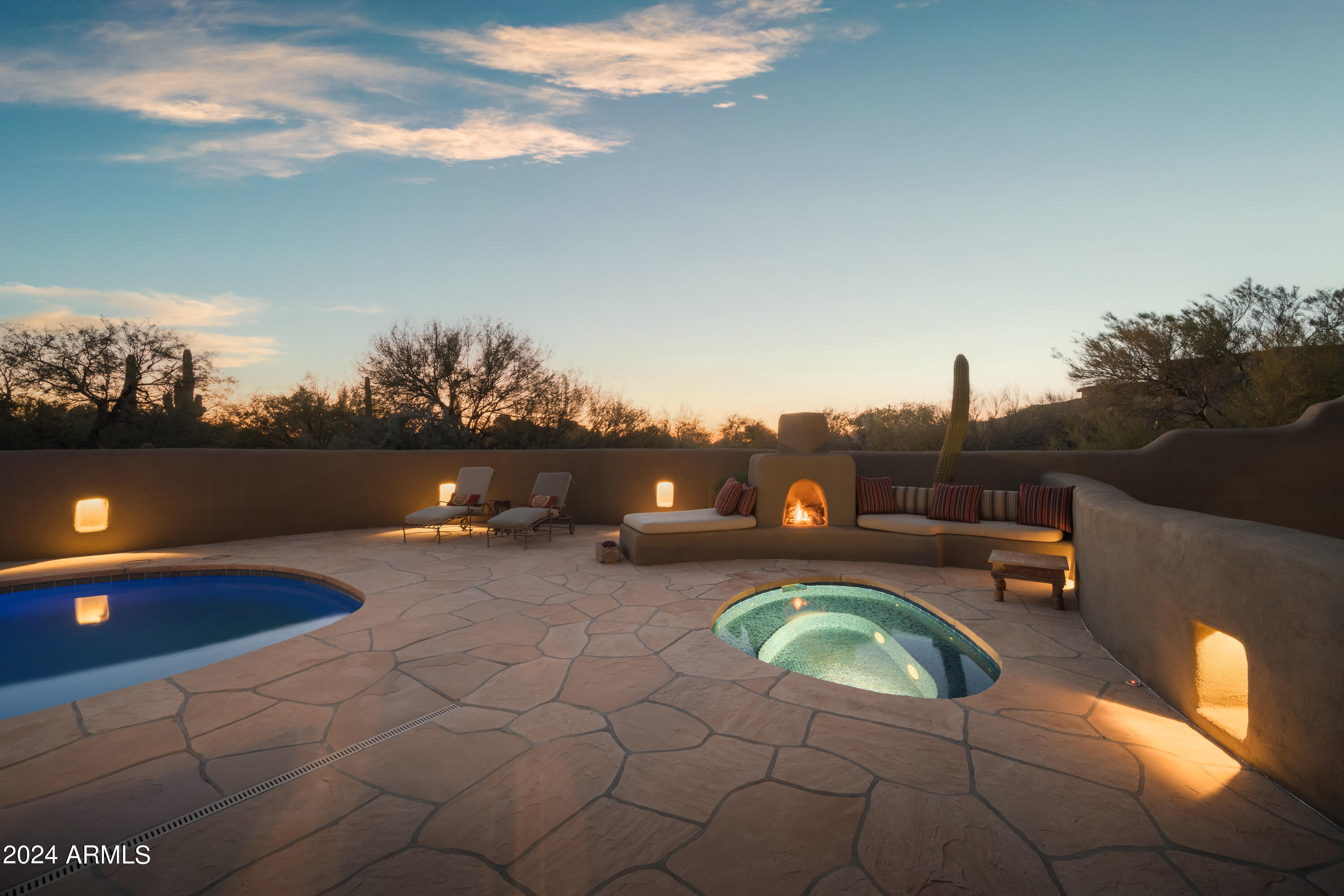 ADOBES DE LA TIERRA REPLAT - Residential
