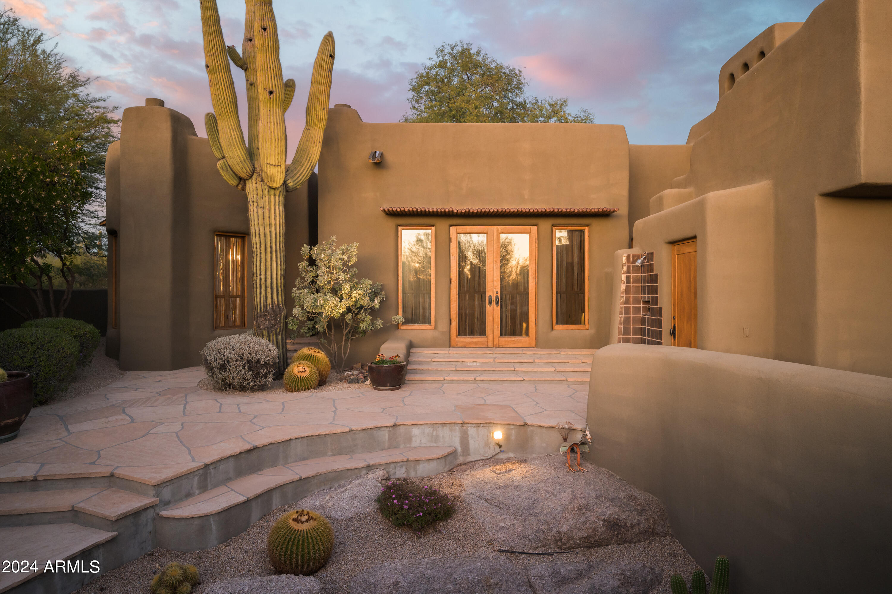 ADOBES DE LA TIERRA REPLAT - Residential