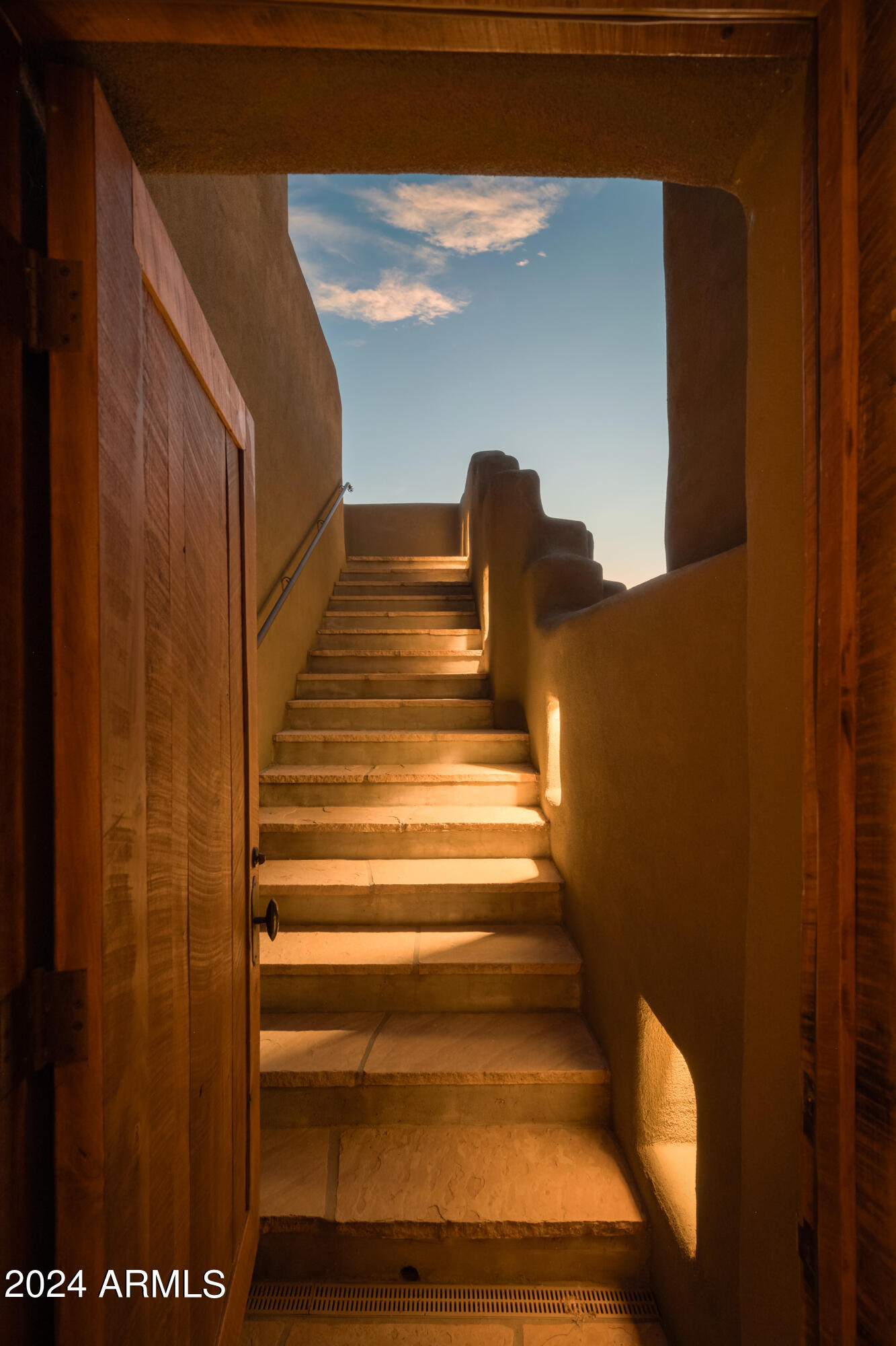 ADOBES DE LA TIERRA REPLAT - Residential