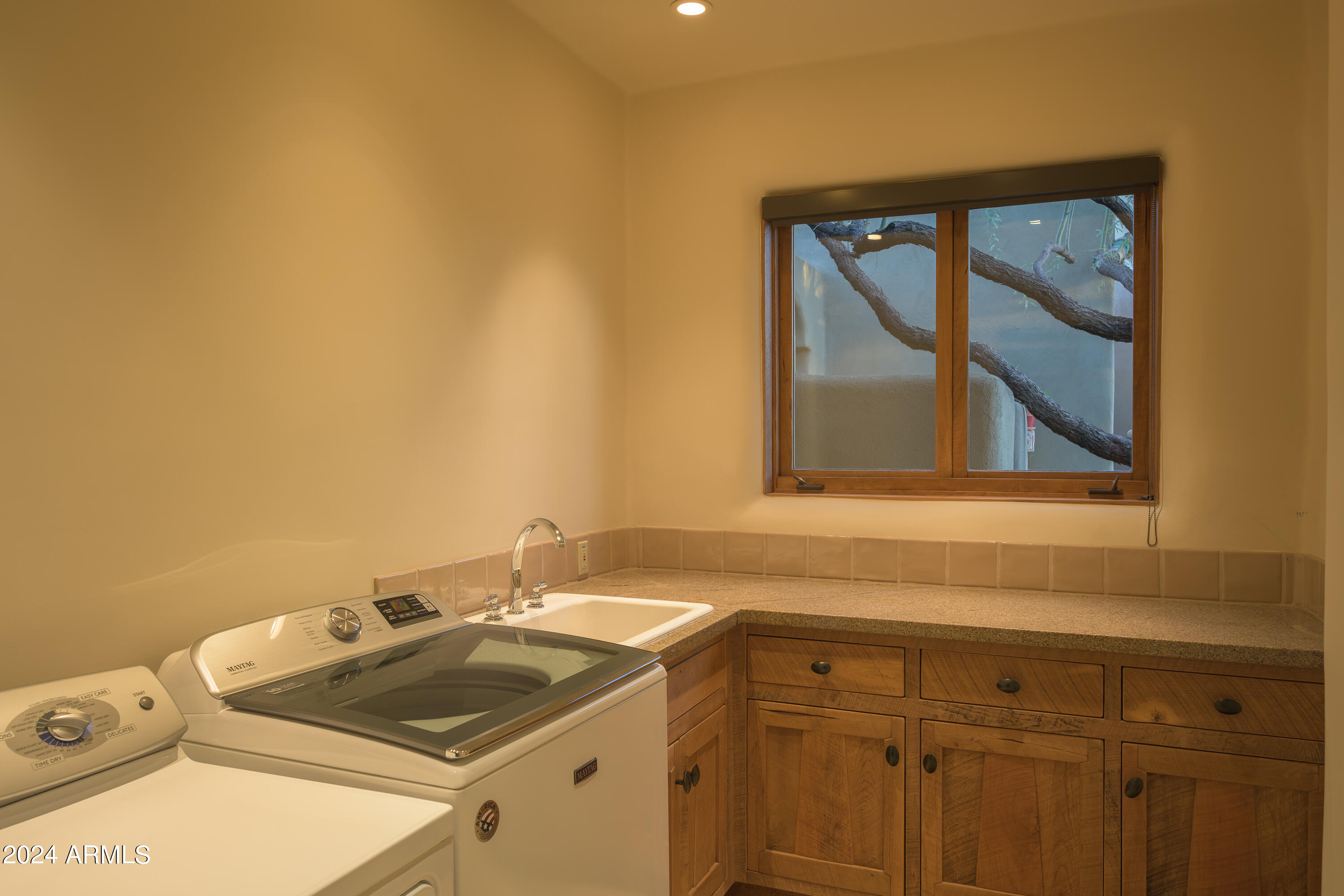 ADOBES DE LA TIERRA REPLAT - Residential