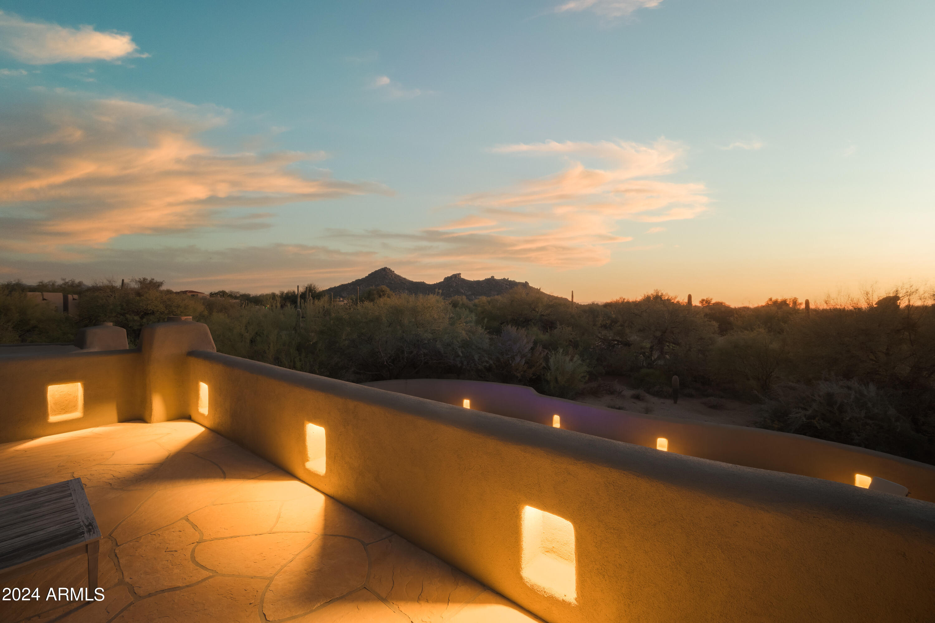 ADOBES DE LA TIERRA REPLAT - Residential