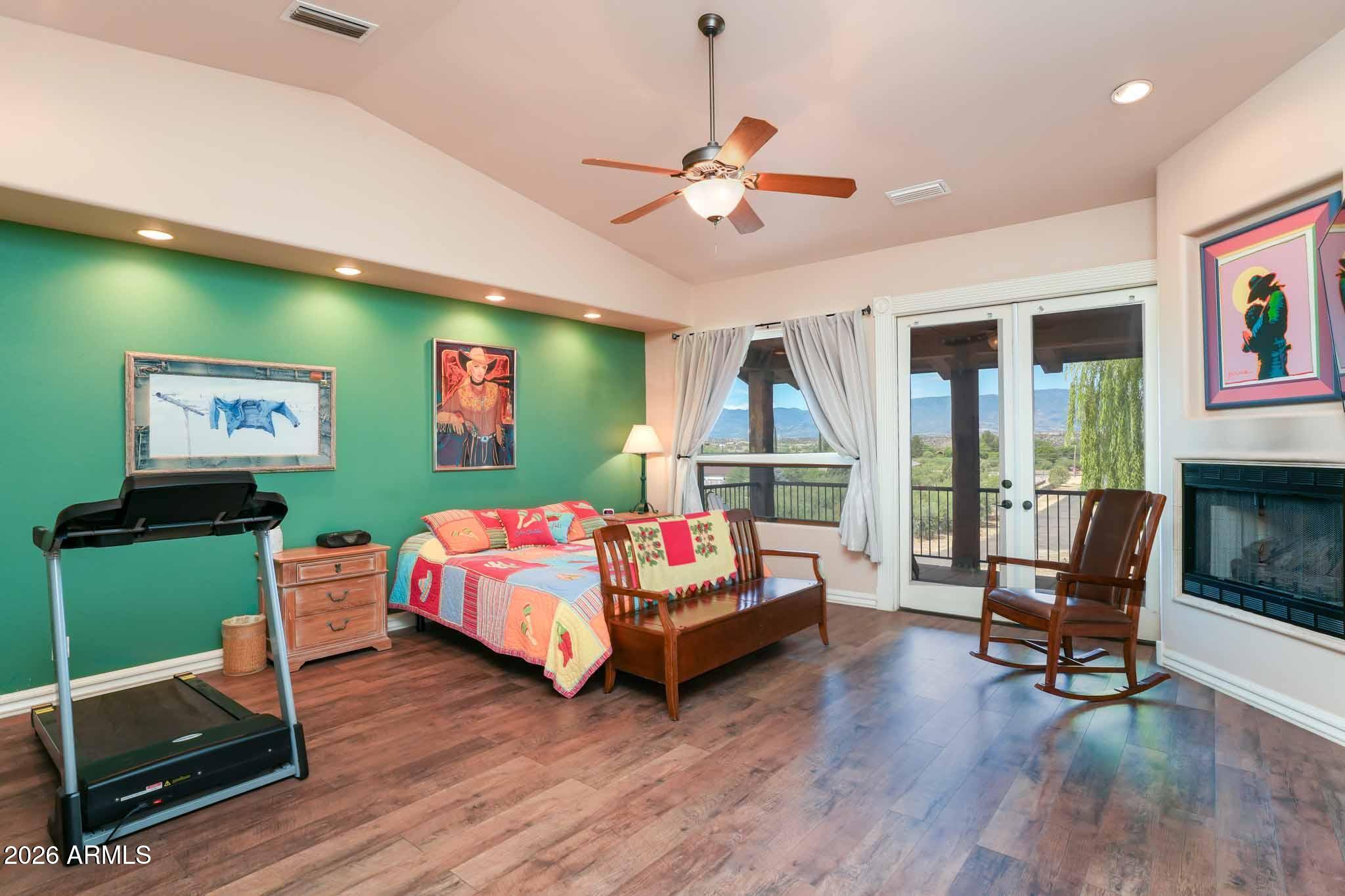 Under 5 acres - Residential