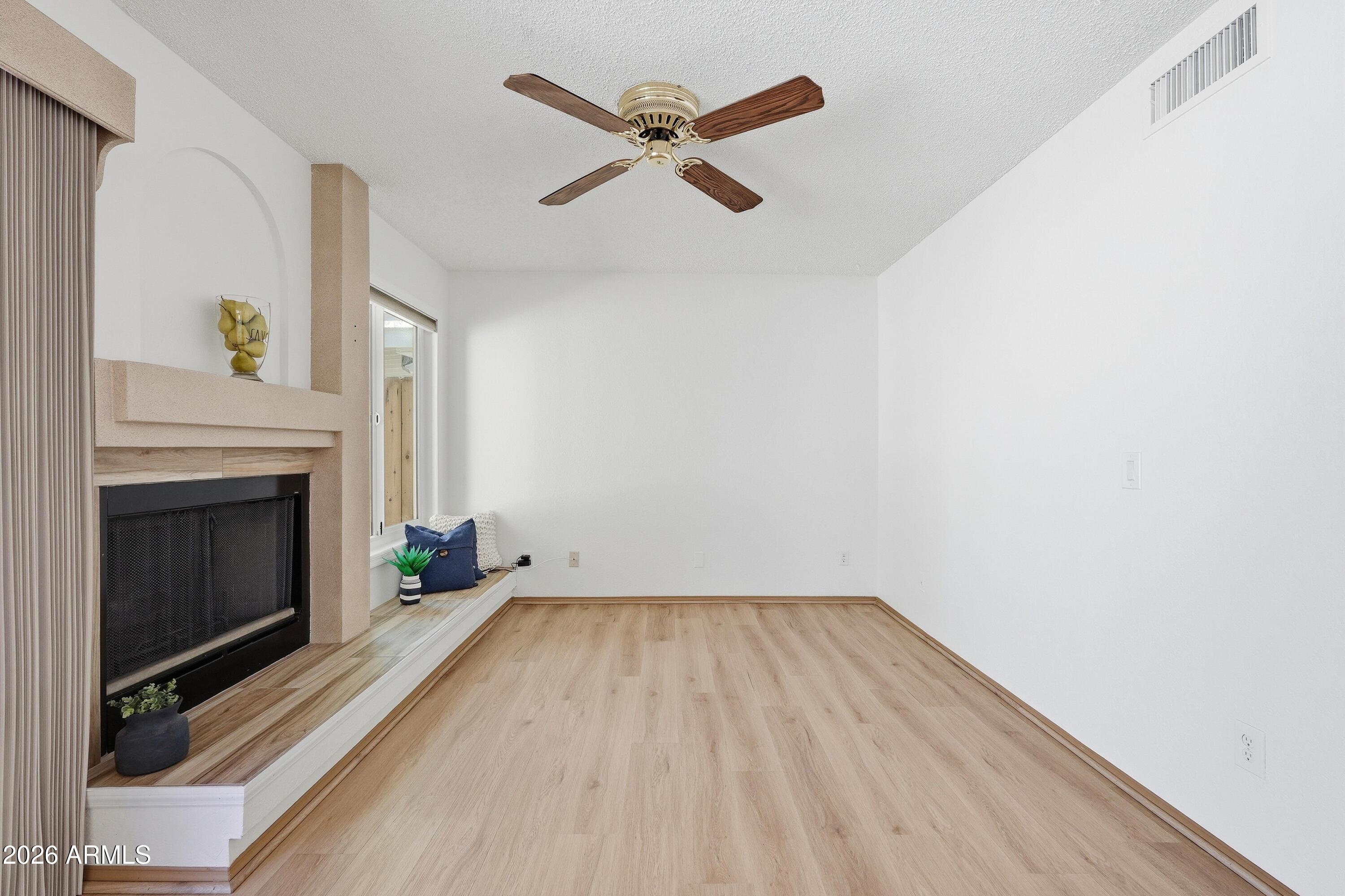 BEACON CREEK LOT 1-72 TR A-H J K
MCR 291-13 - Residential