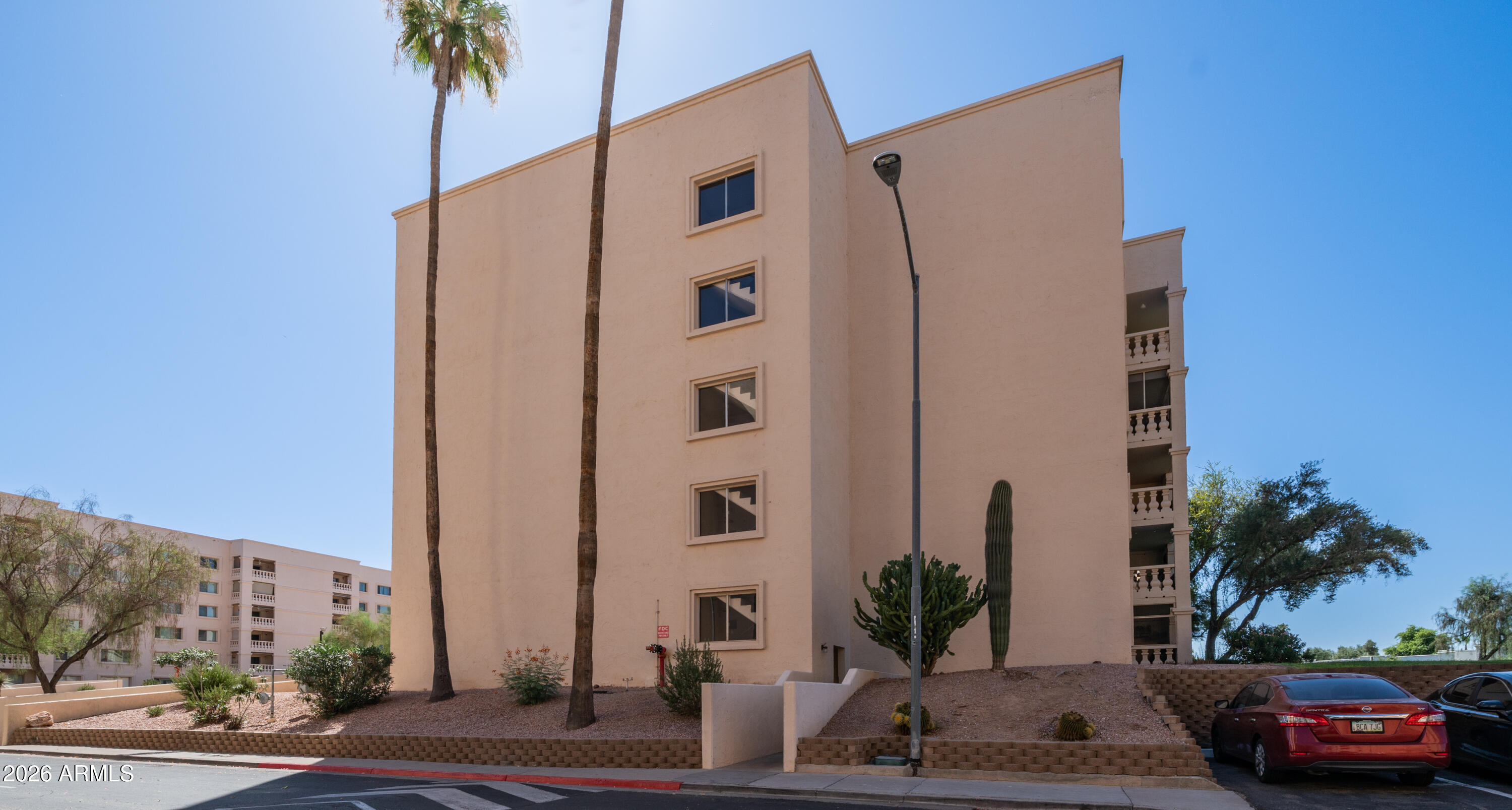 SCOTTSDALE SHADOWS 2 - Residential