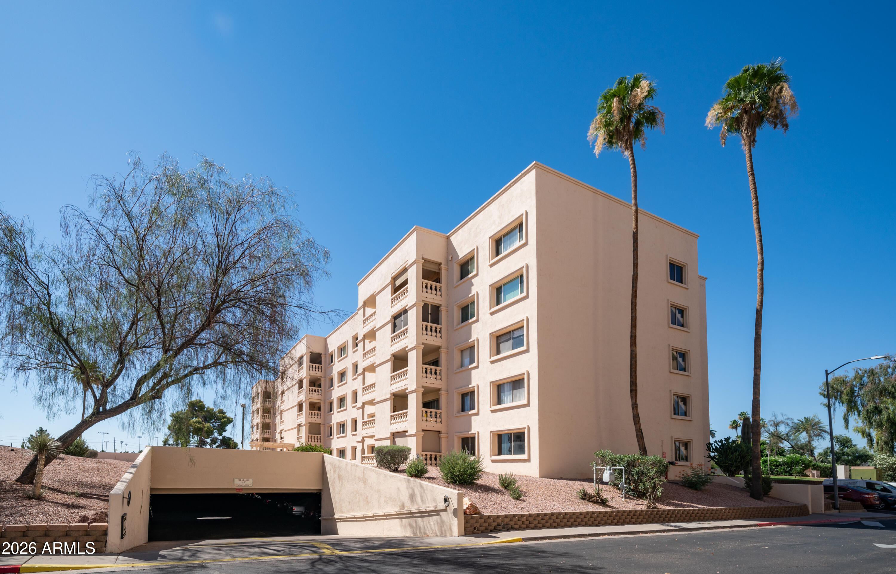 SCOTTSDALE SHADOWS 2 - Residential