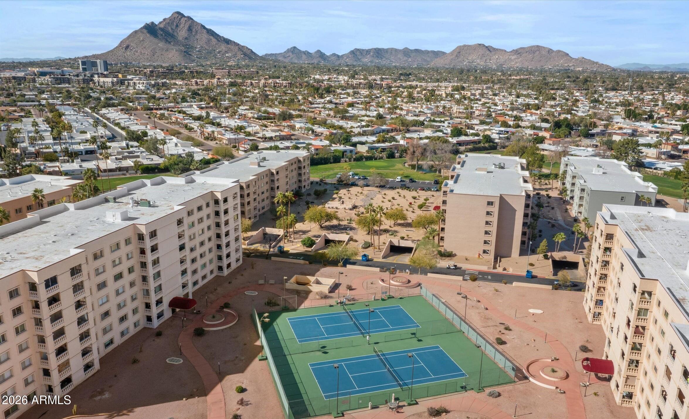 SCOTTSDALE SHADOWS 2 - Residential