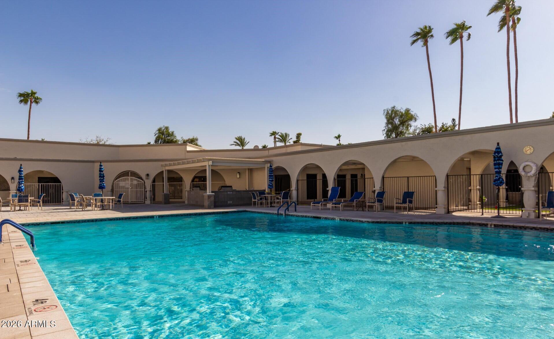 SCOTTSDALE SHADOWS 2 - Residential